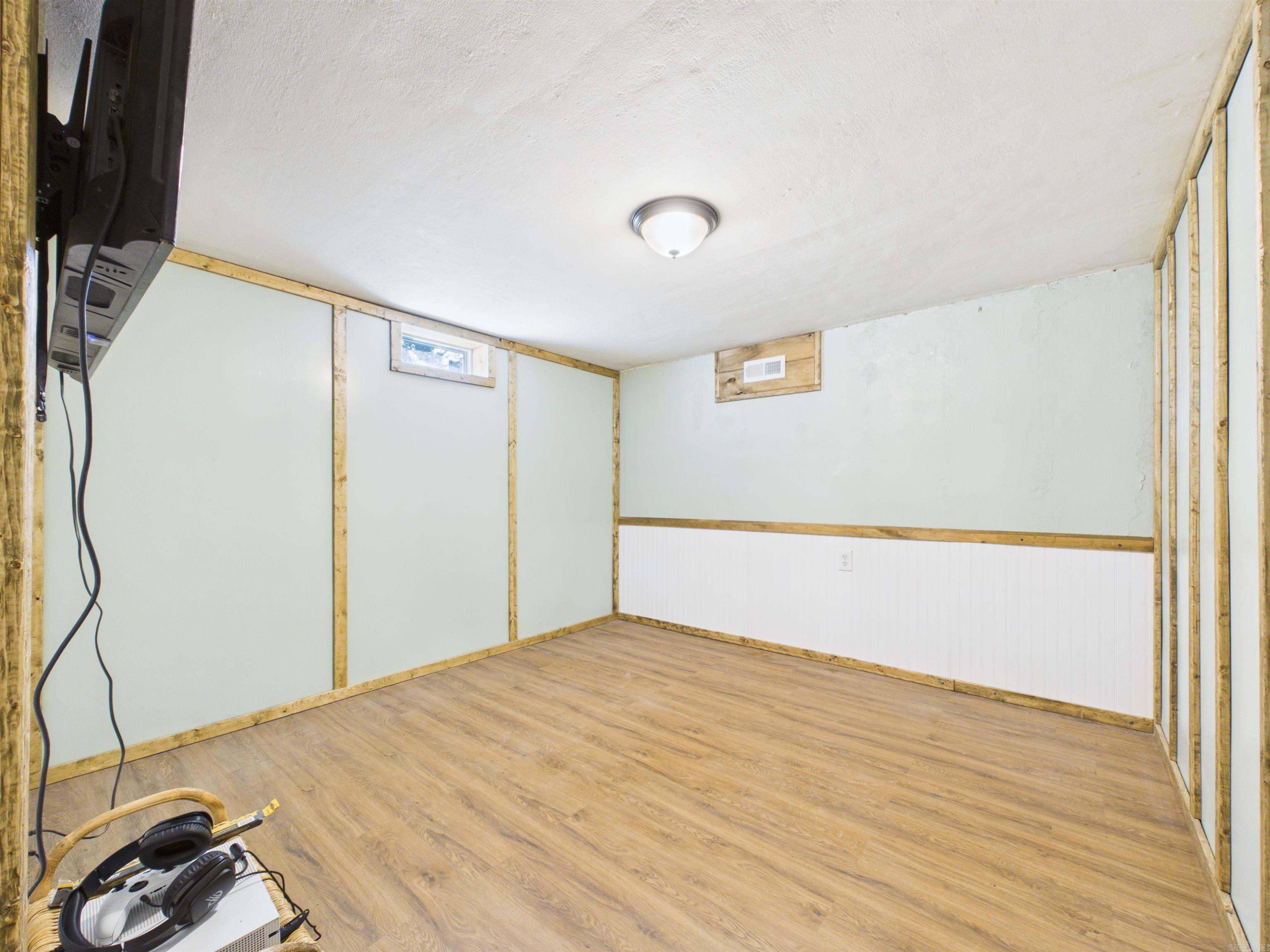 1266 AR HWY 230  Cave City, AR