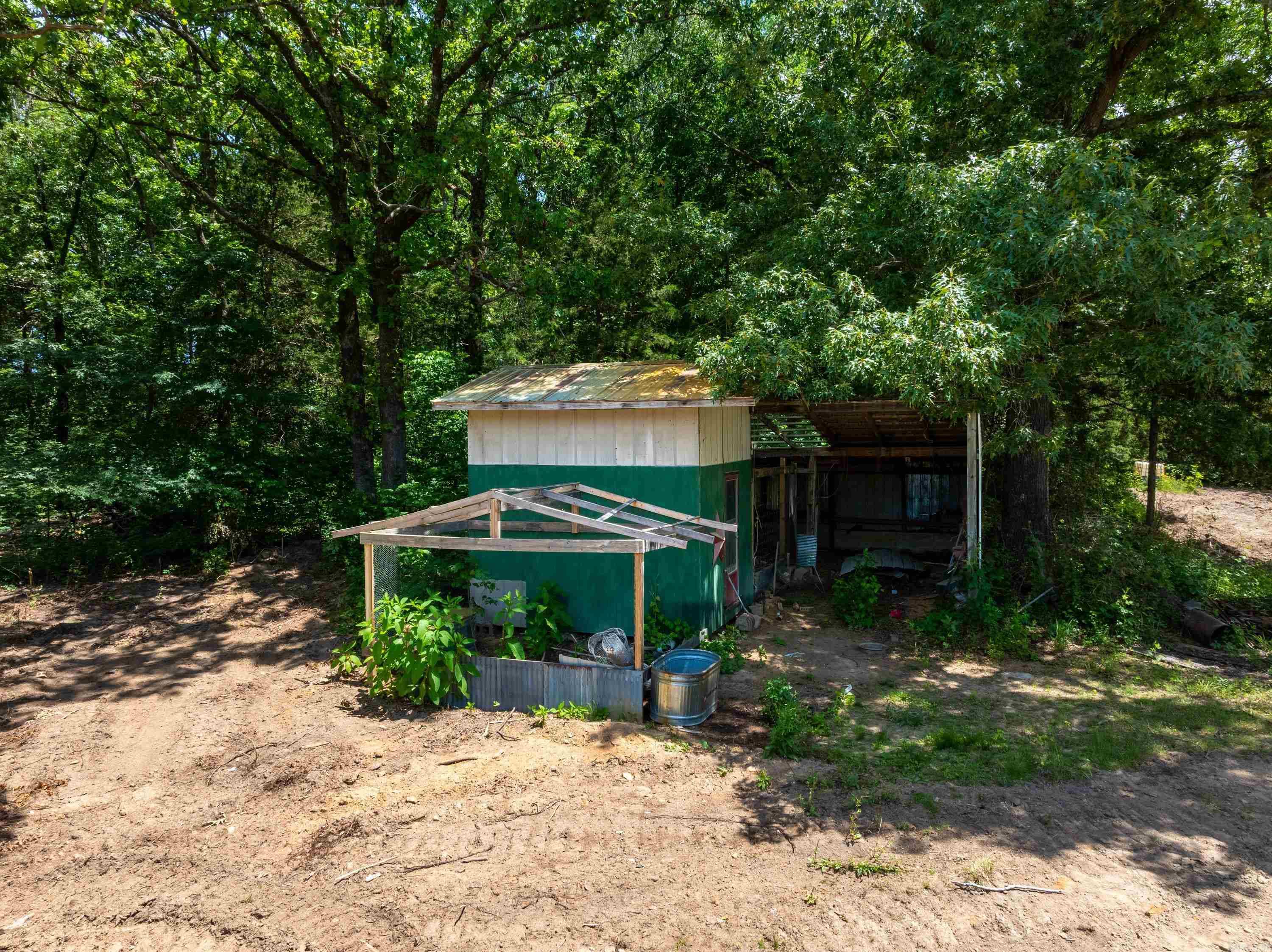 1266 AR HWY 230  Cave City, AR