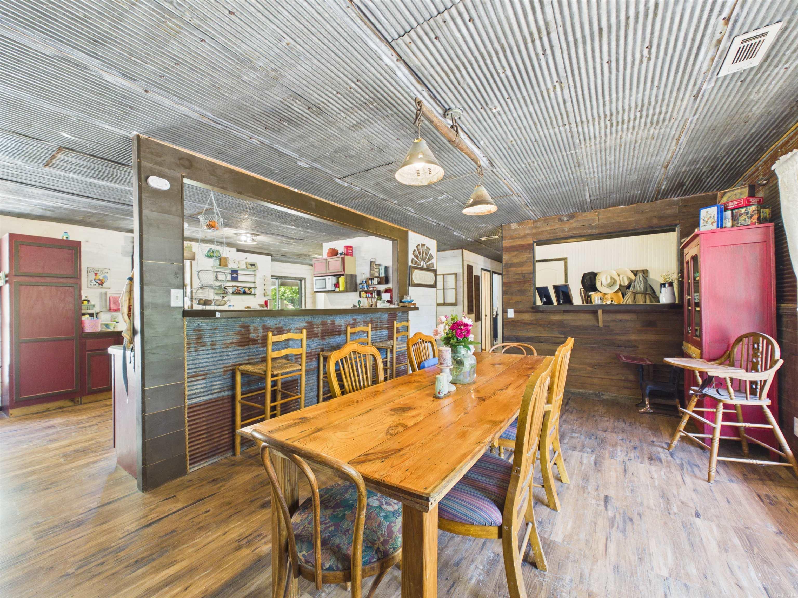 1266 AR HWY 230  Cave City, AR