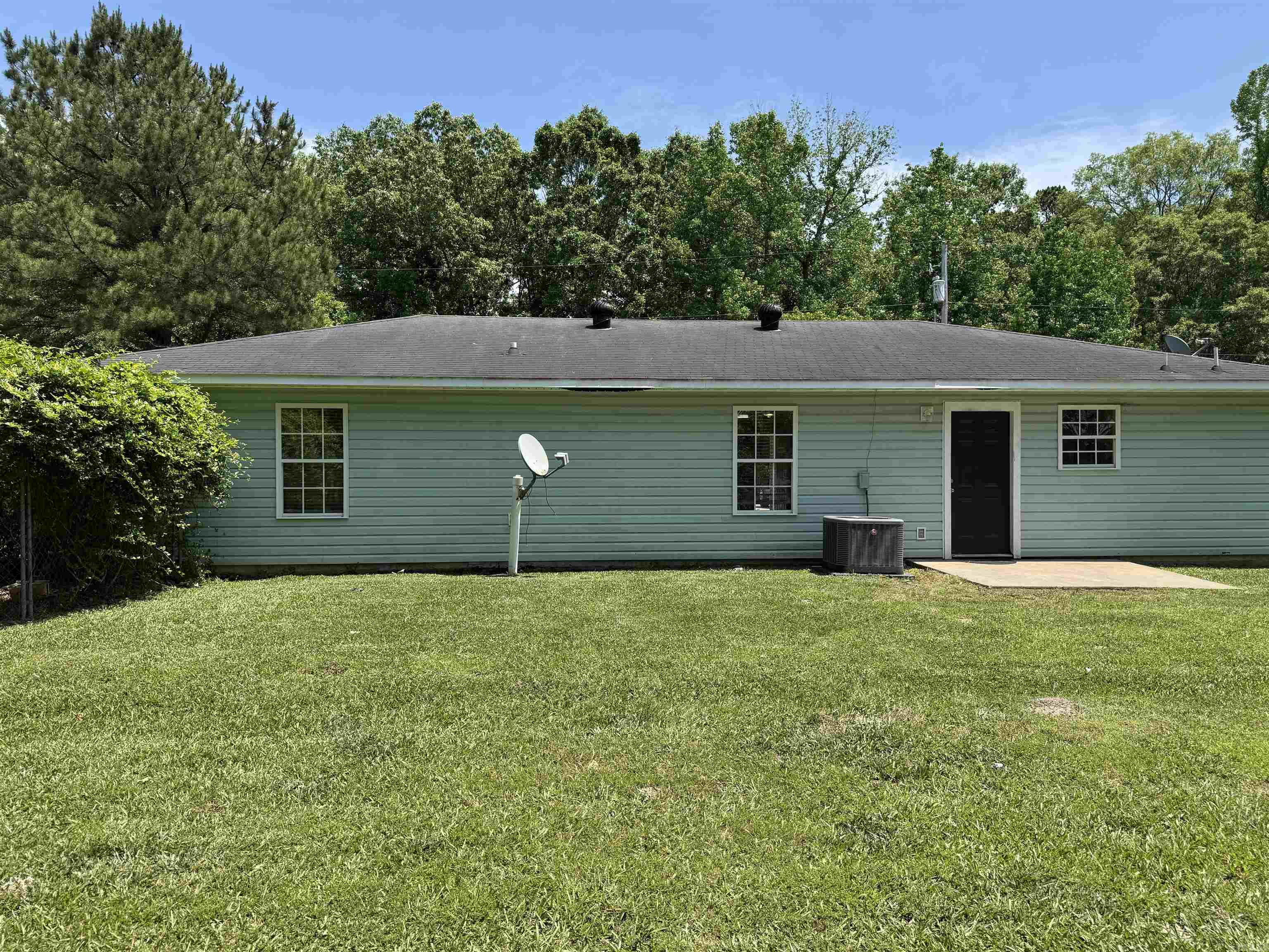 1445 Pine Drive Haskell, AR 72015