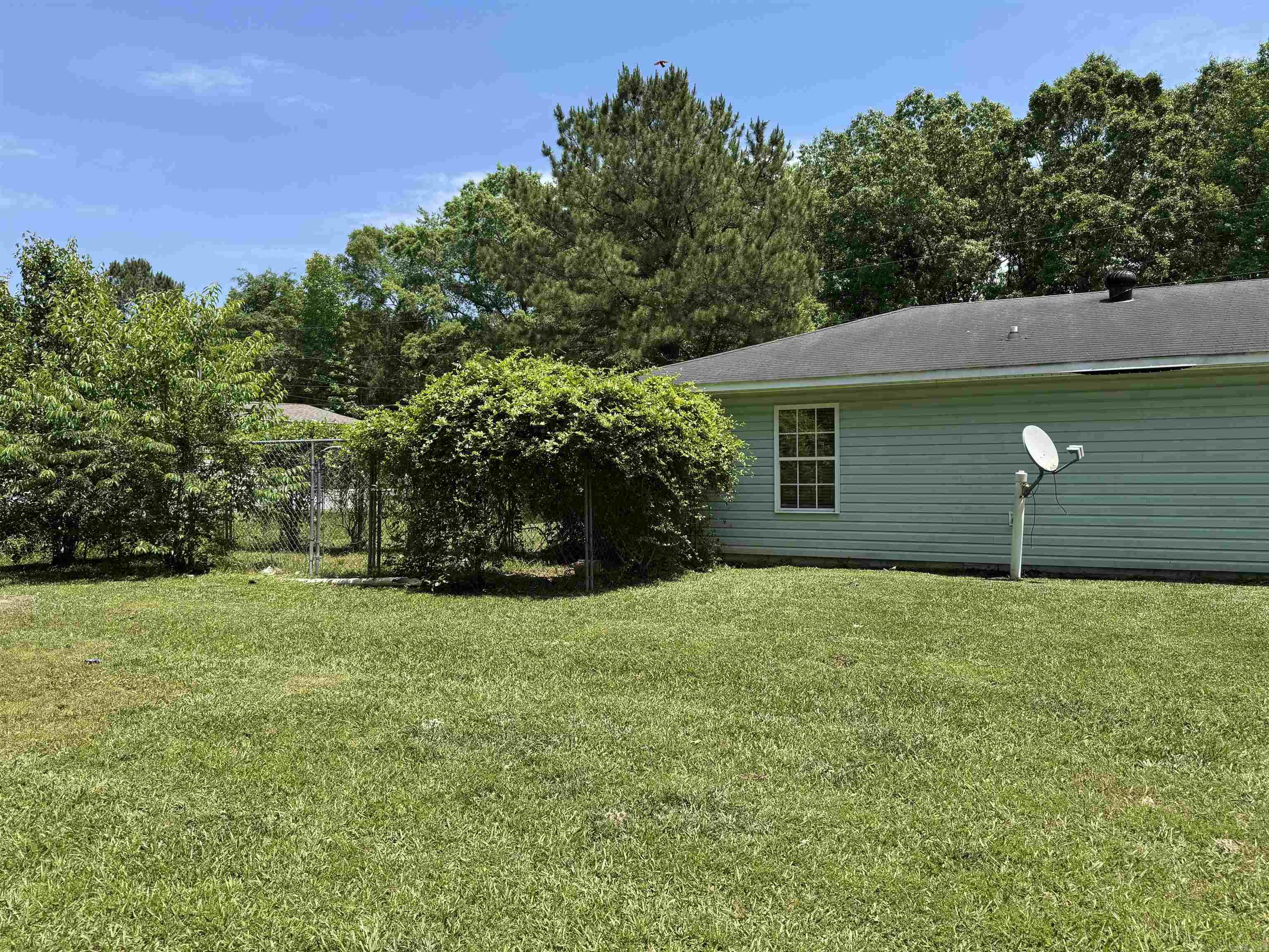 1445 Pine Drive Haskell, AR 72015