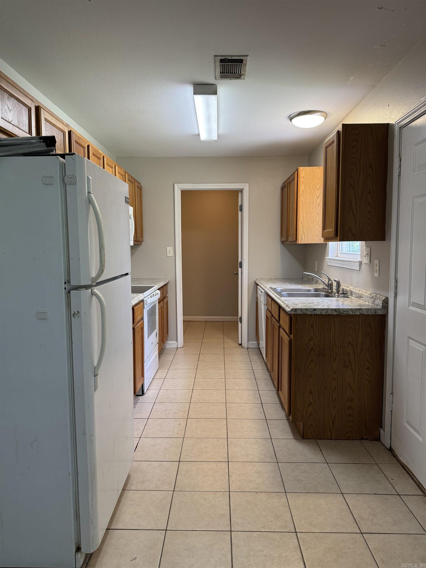 1445 Pine Drive Haskell, AR 72015