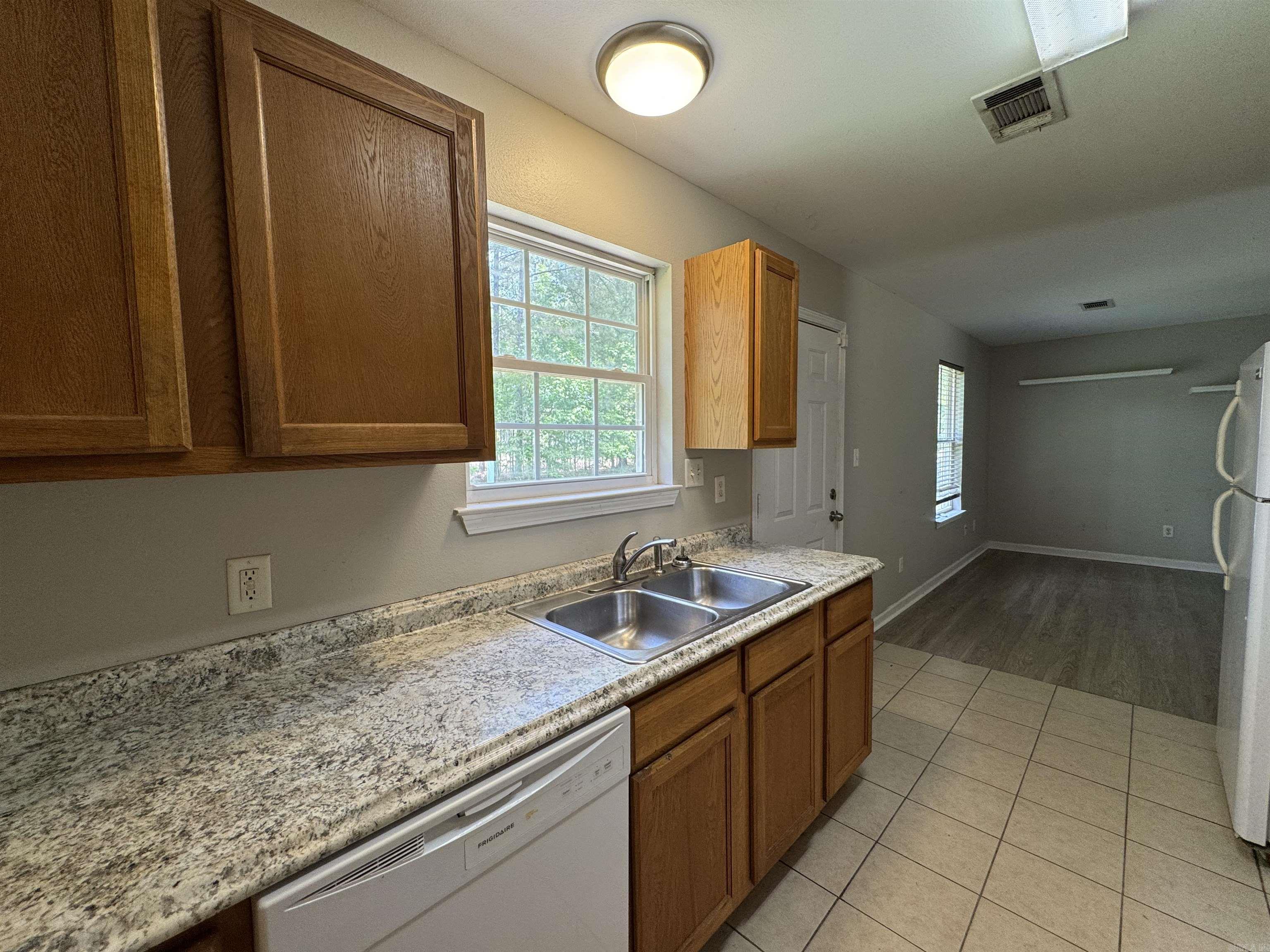 1445 Pine Drive Haskell, AR 72015