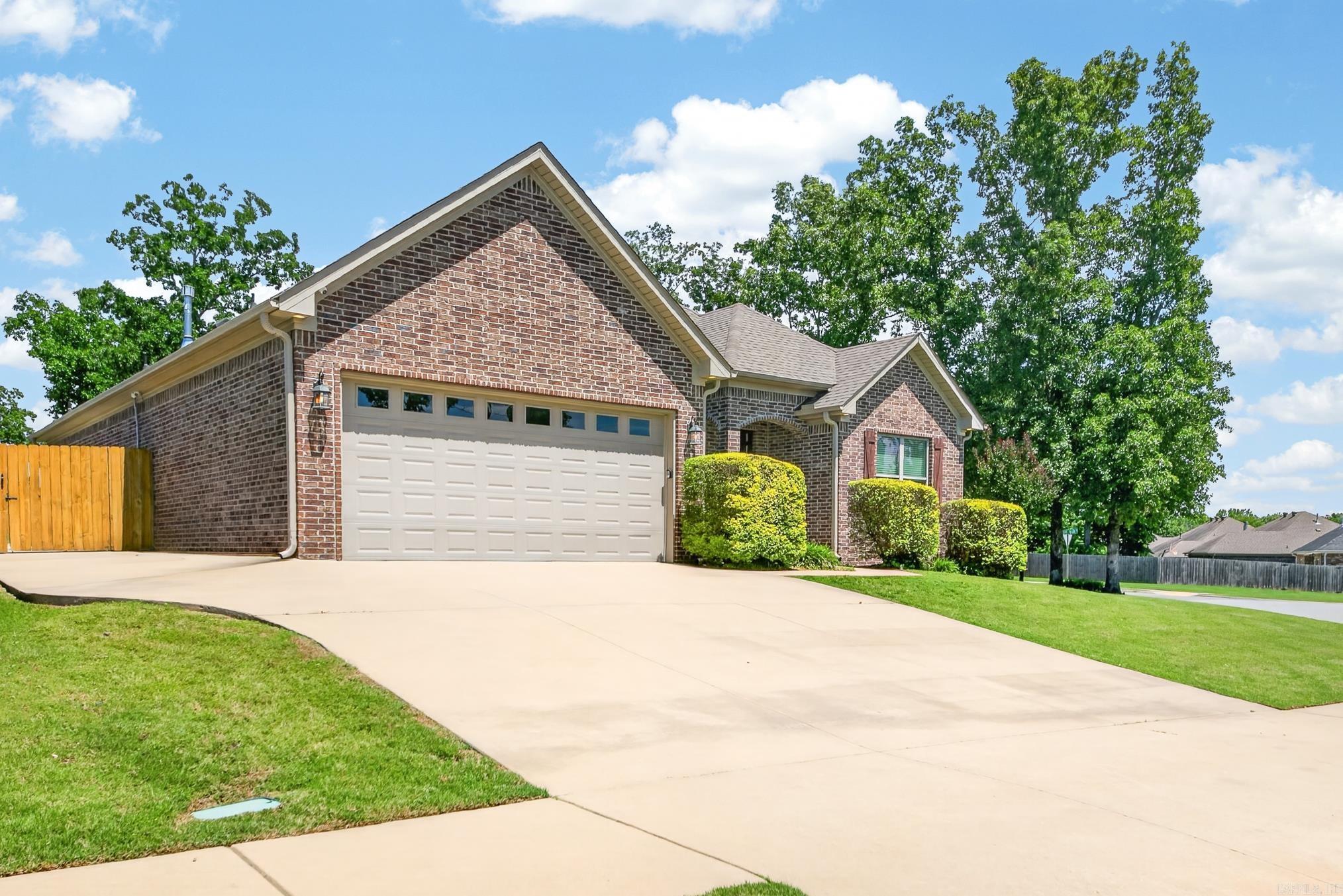 9500 Oak Forest  Sherwood, AR