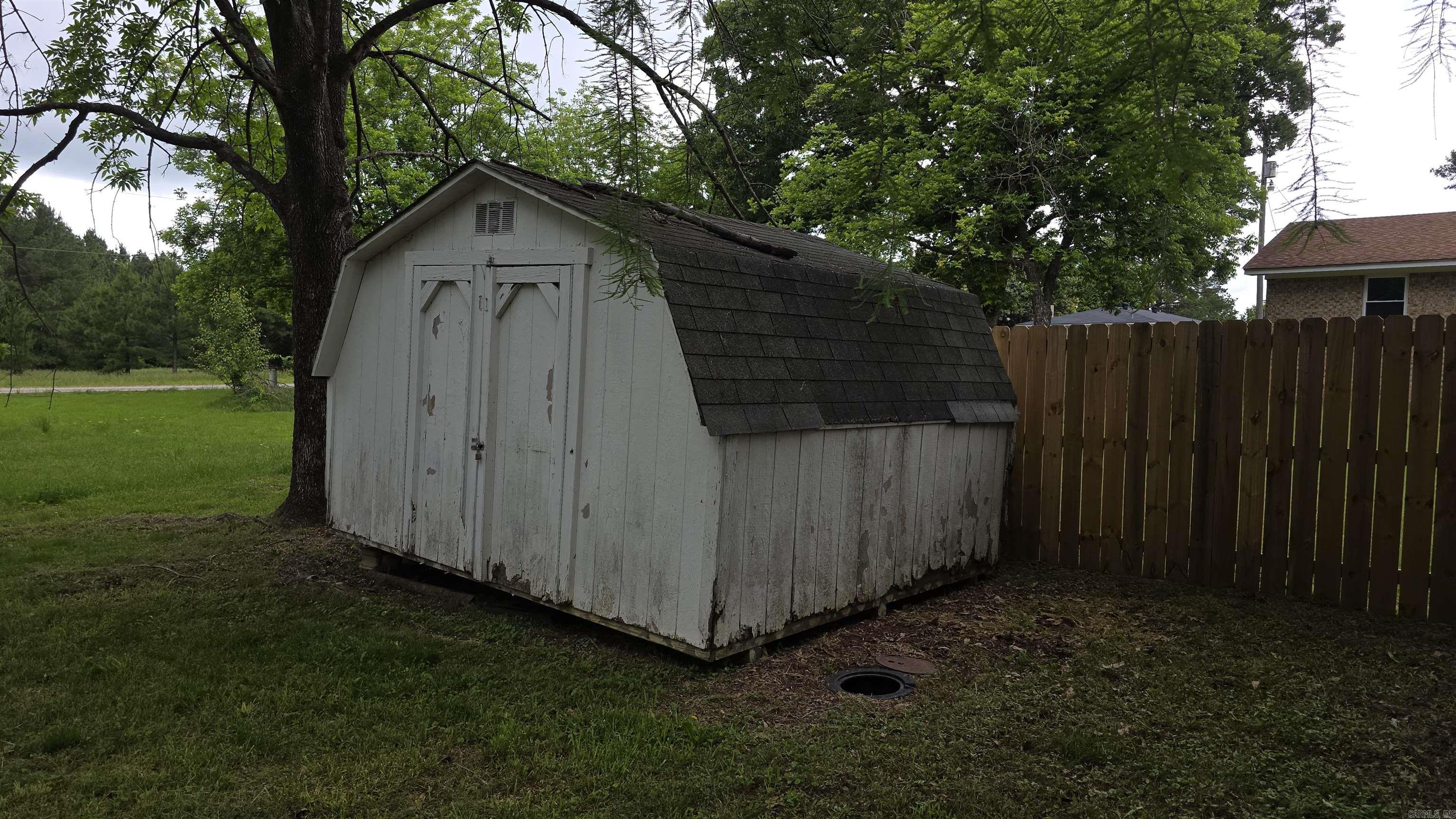 107 Mountain  Danville, AR
