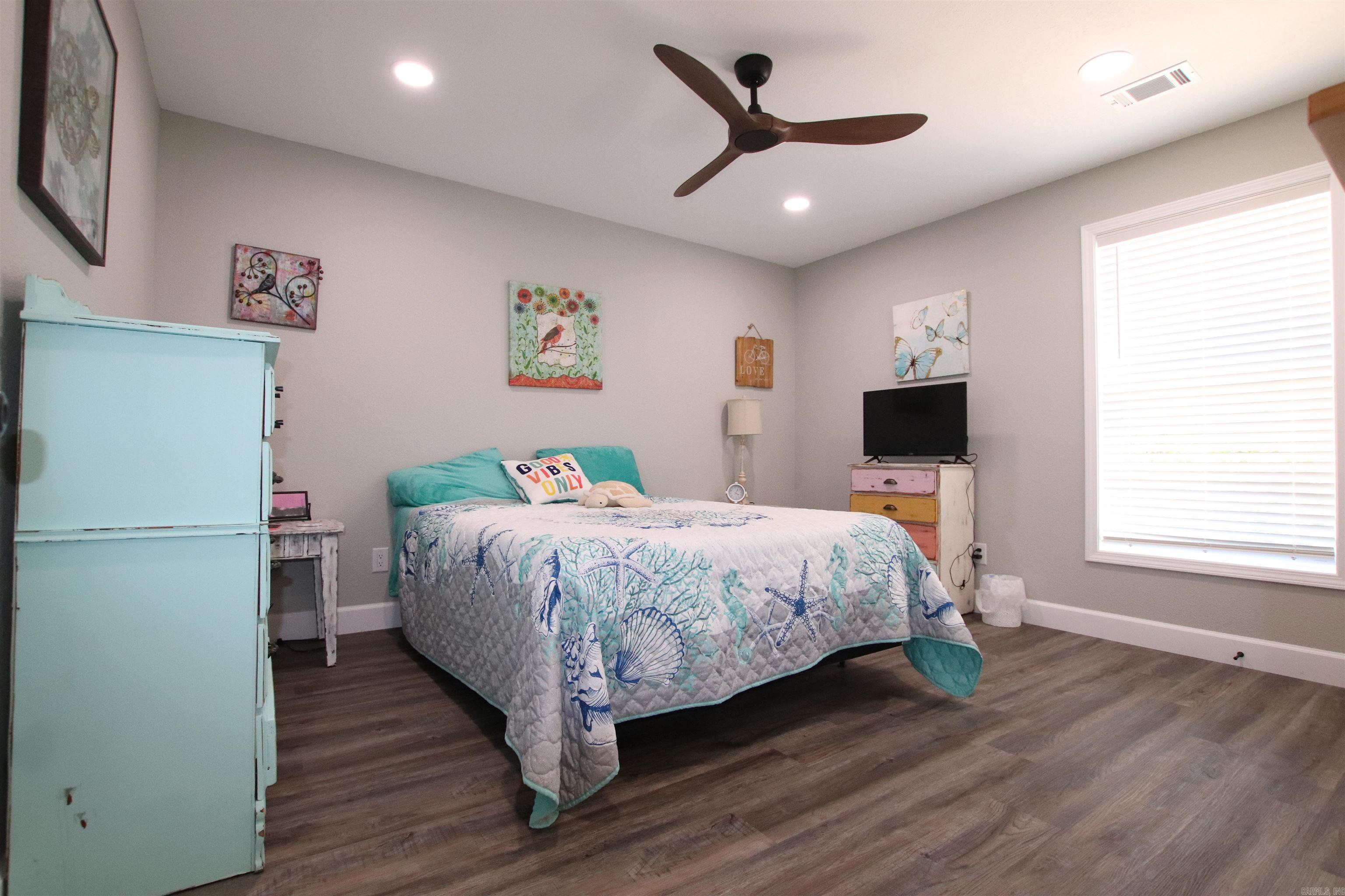 2 Caxambas Dr  Cherokee Village, AR