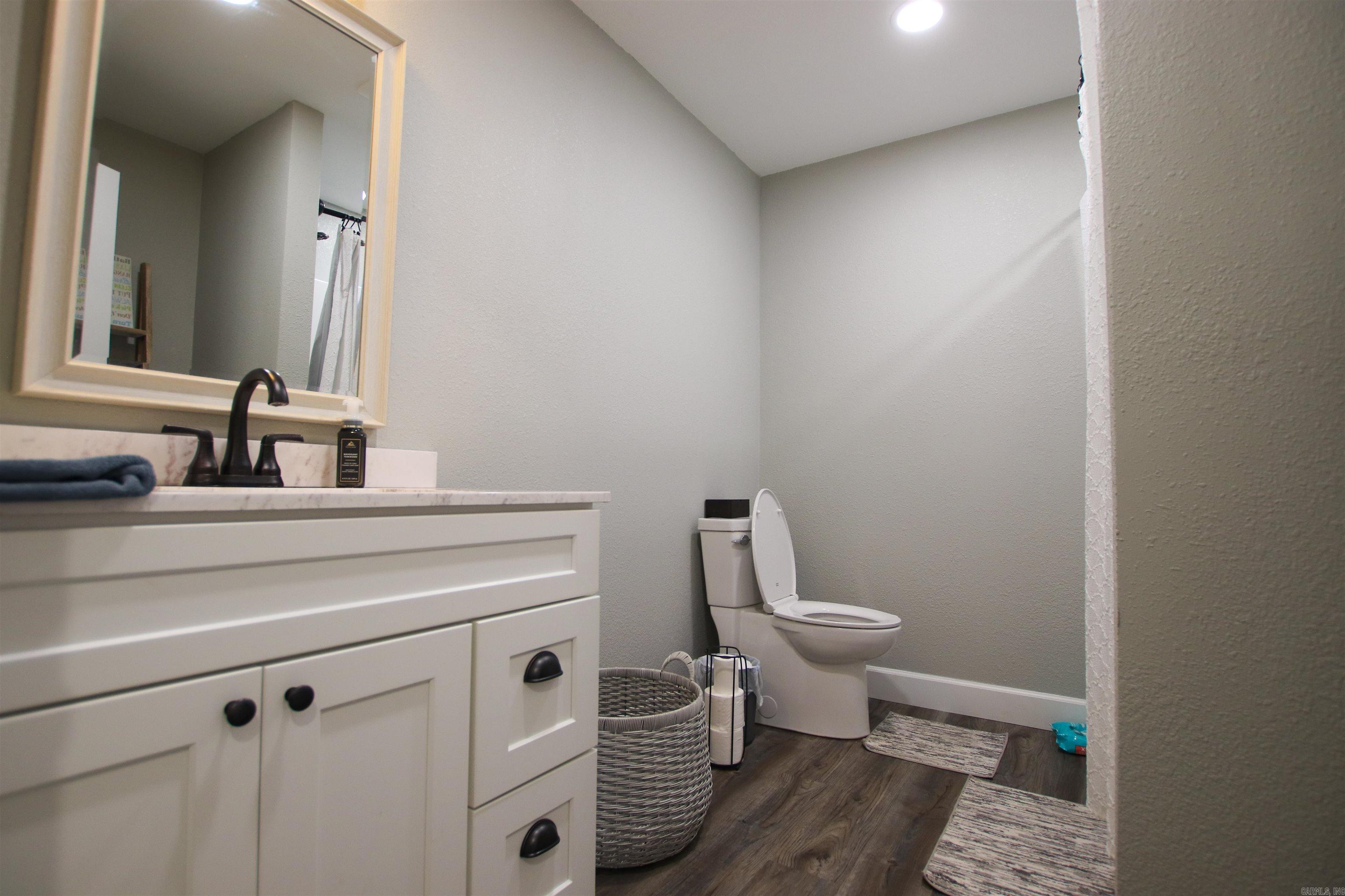 2 Caxambas Dr  Cherokee Village, AR