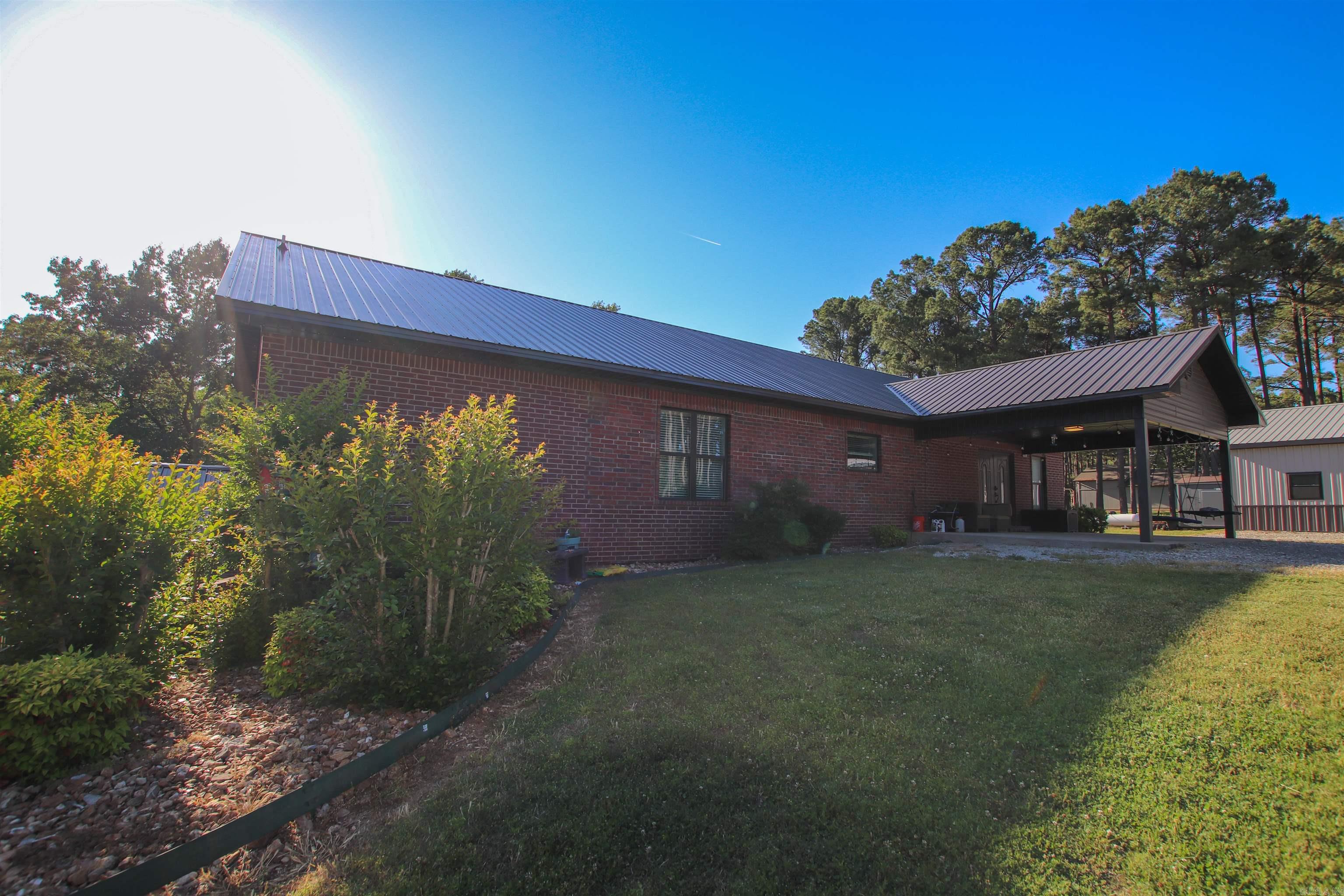 2 Caxambas Dr  Cherokee Village, AR