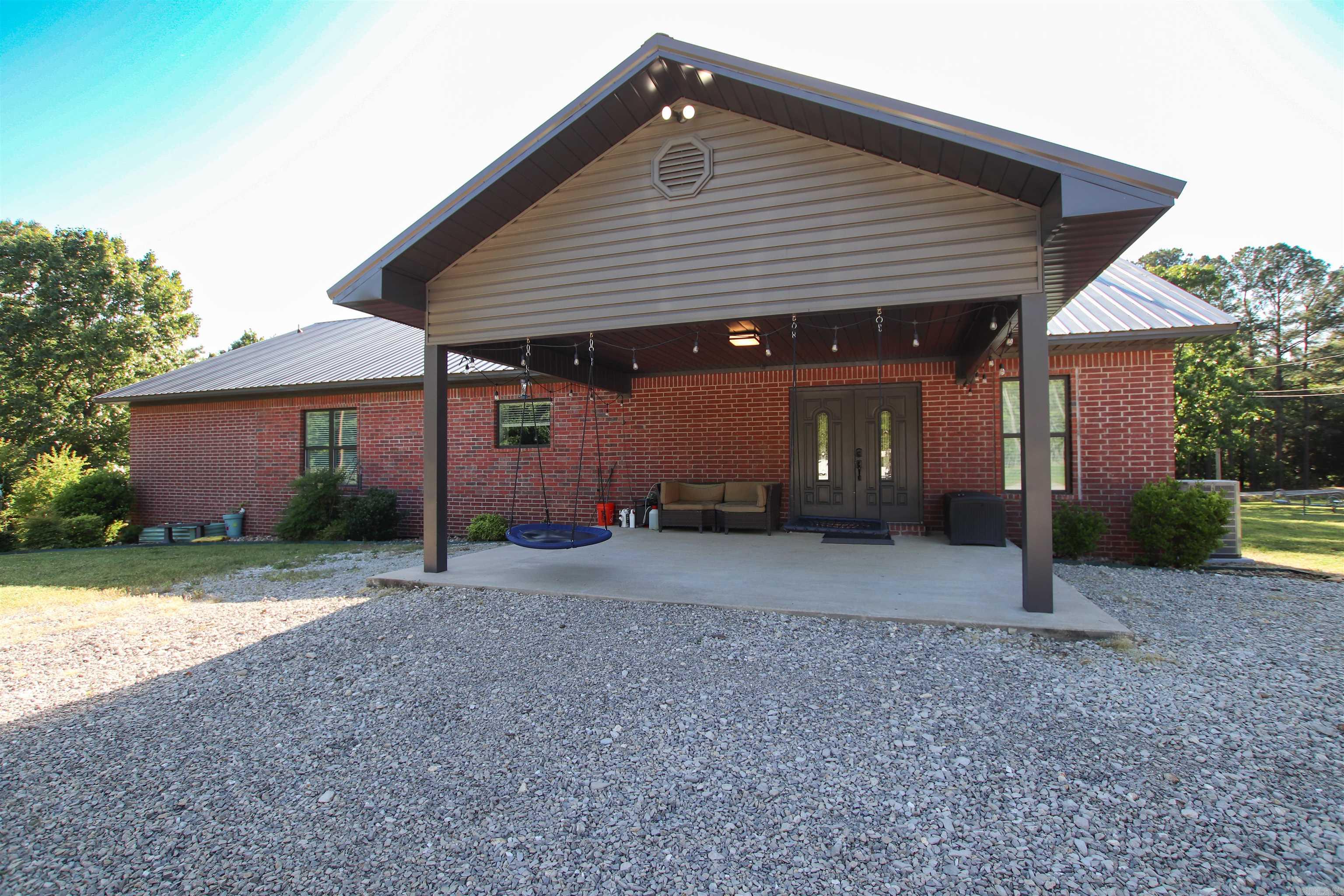 2 Caxambas Dr  Cherokee Village, AR