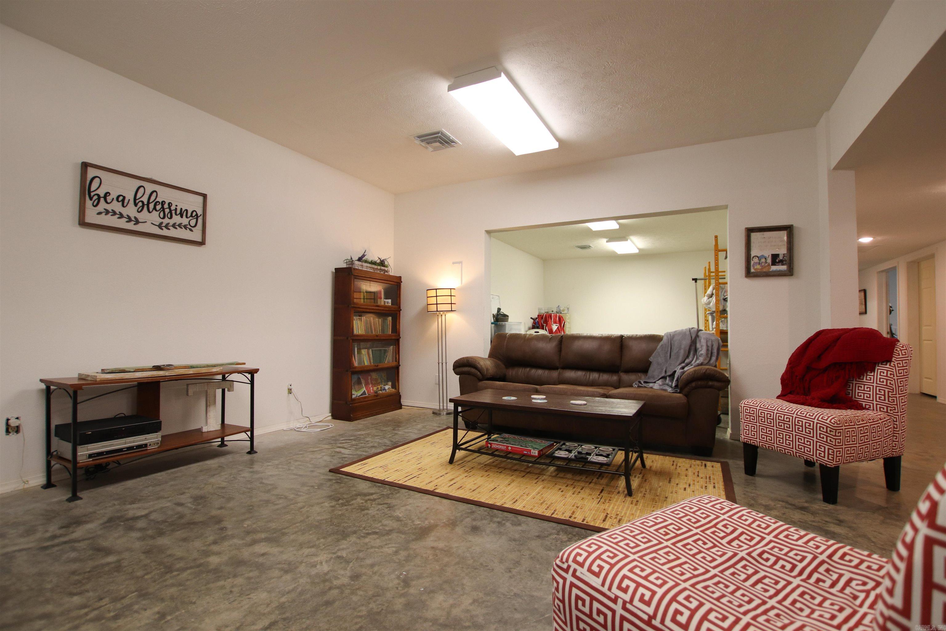 2 Caxambas Dr  Cherokee Village, AR