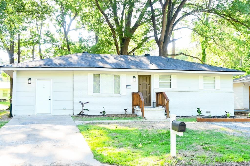7210 W Wakefield Dr  Little Rock, AR