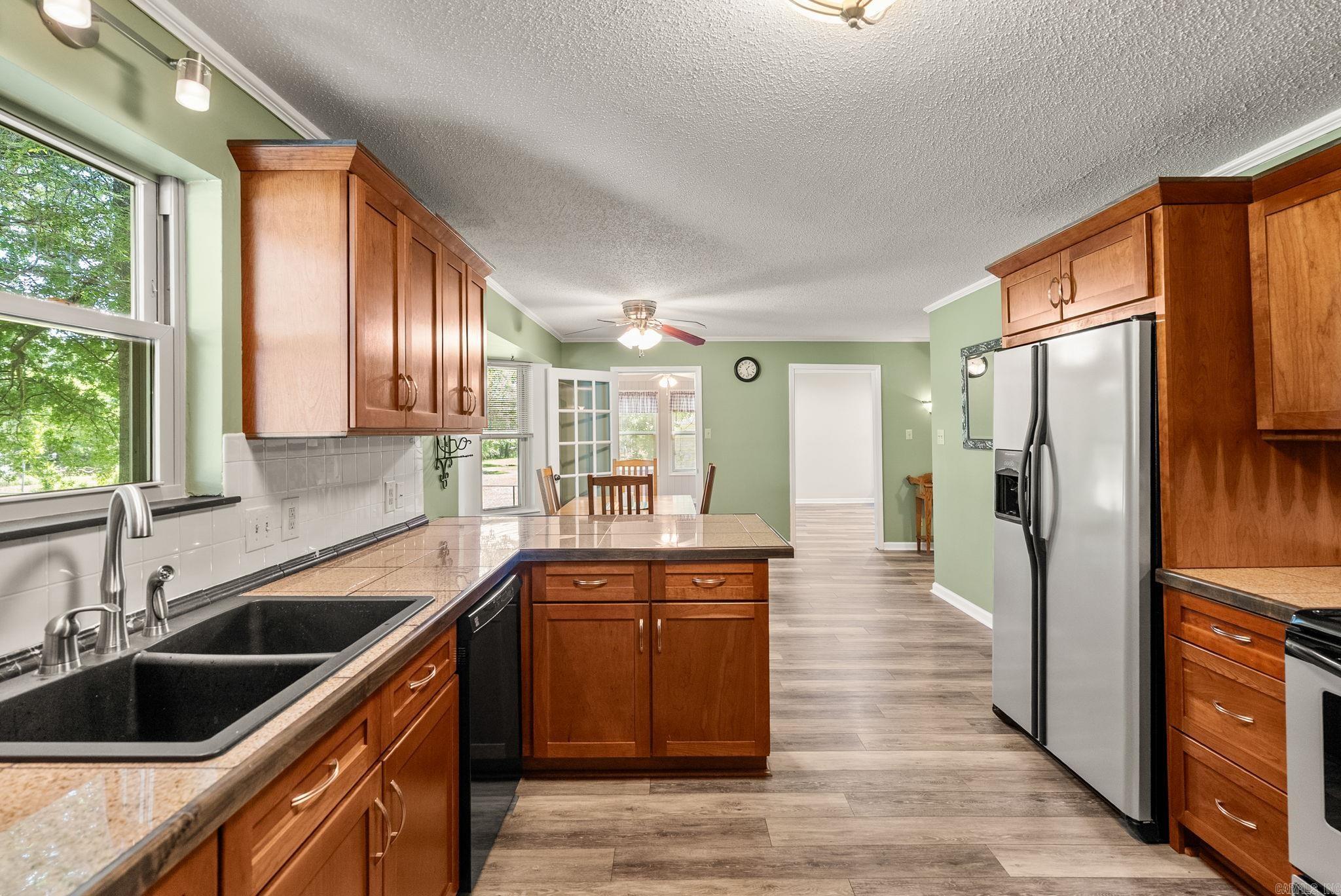 8421 Crystal Valley  Little Rock, AR