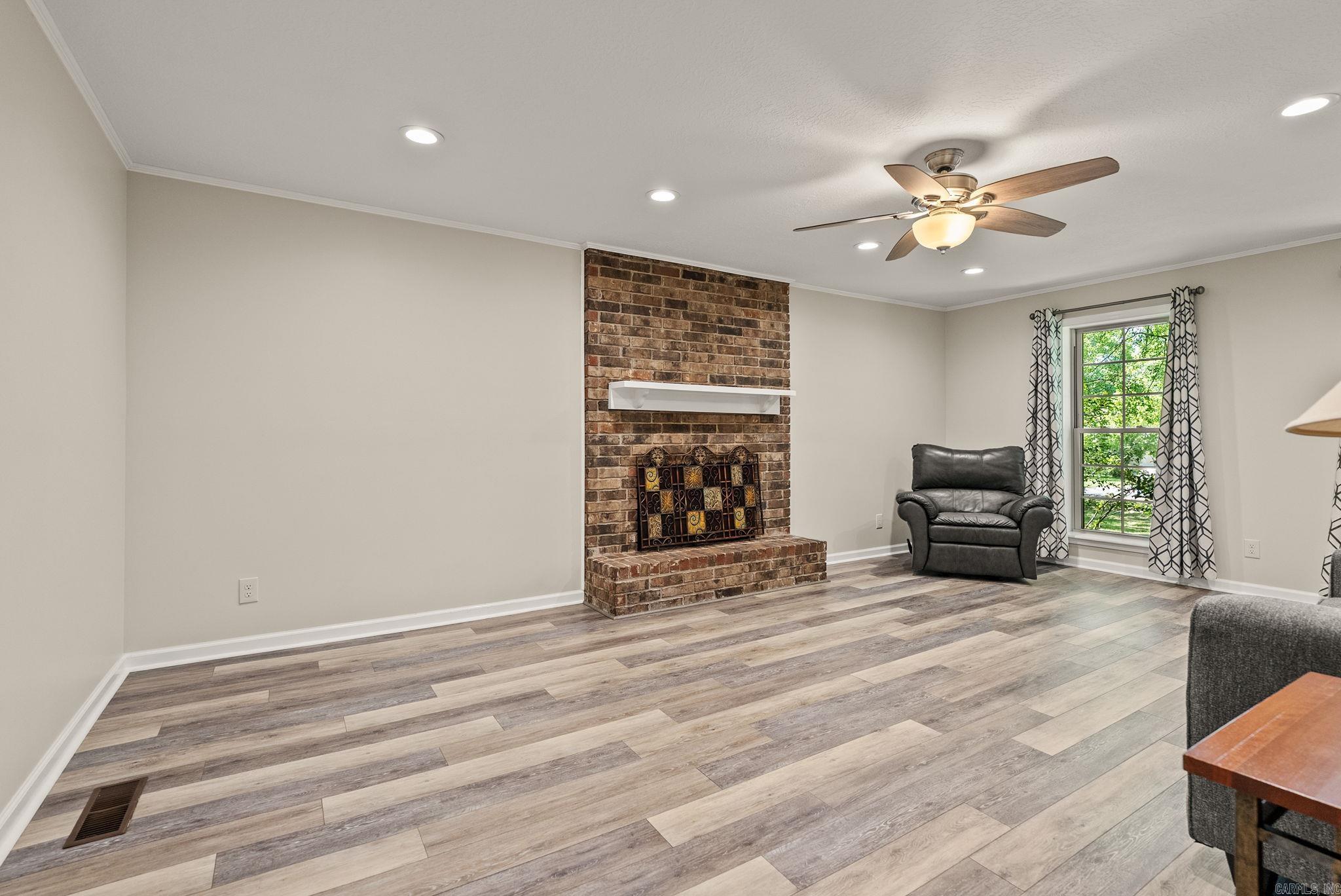 8421 Crystal Valley  Little Rock, AR