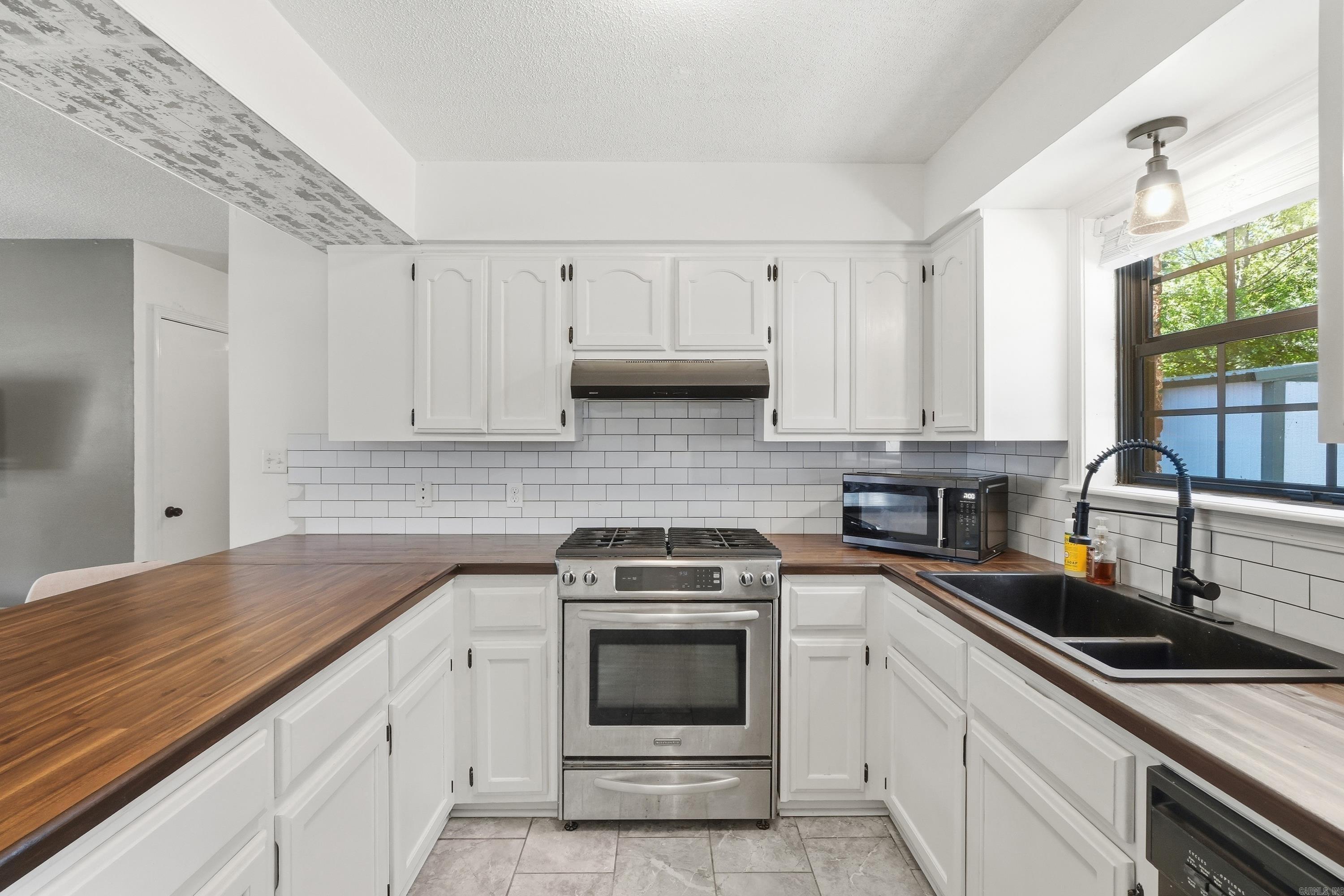 1309 N Oswego  Russellville, AR