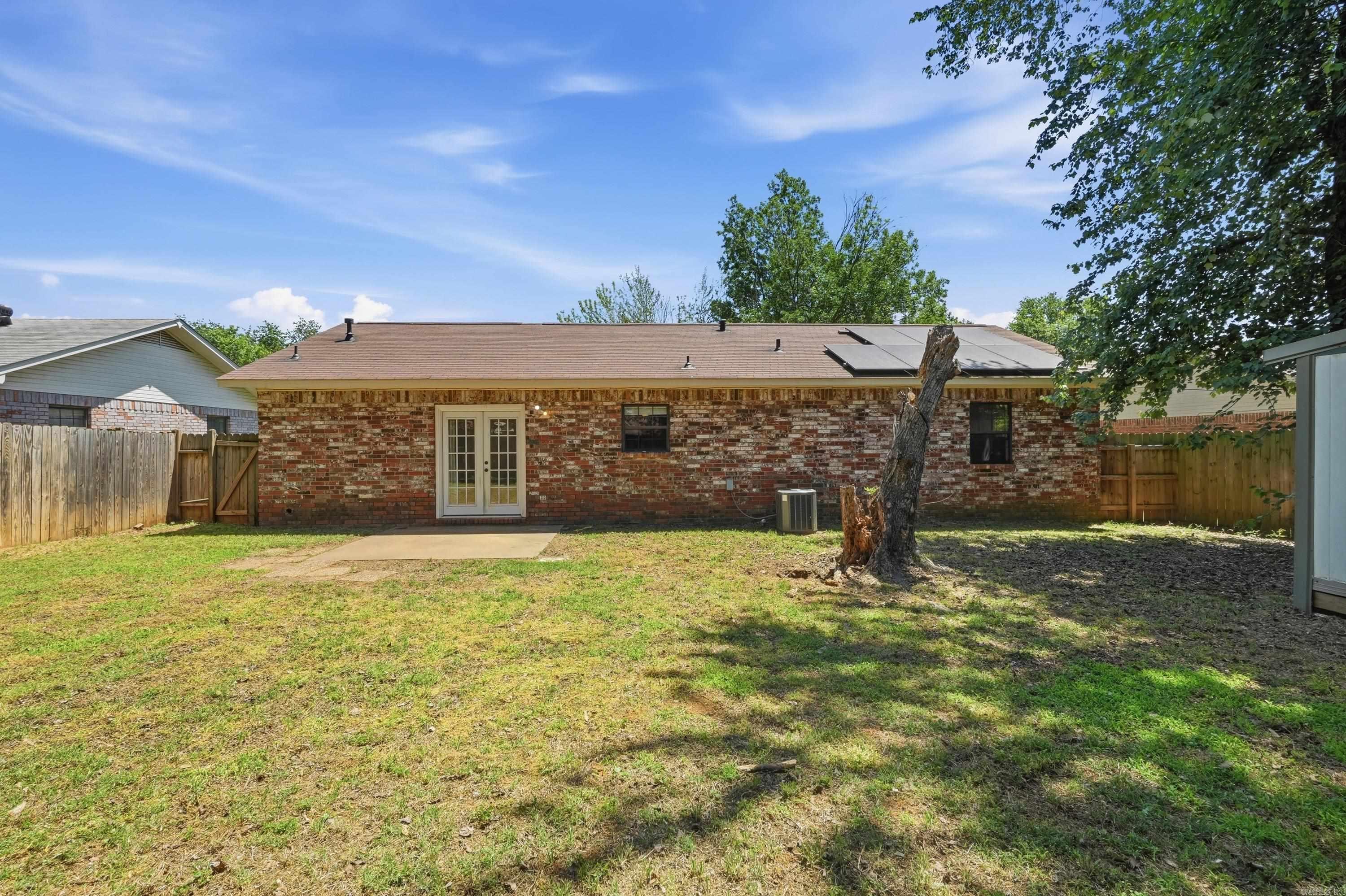 1309 N Oswego  Russellville, AR