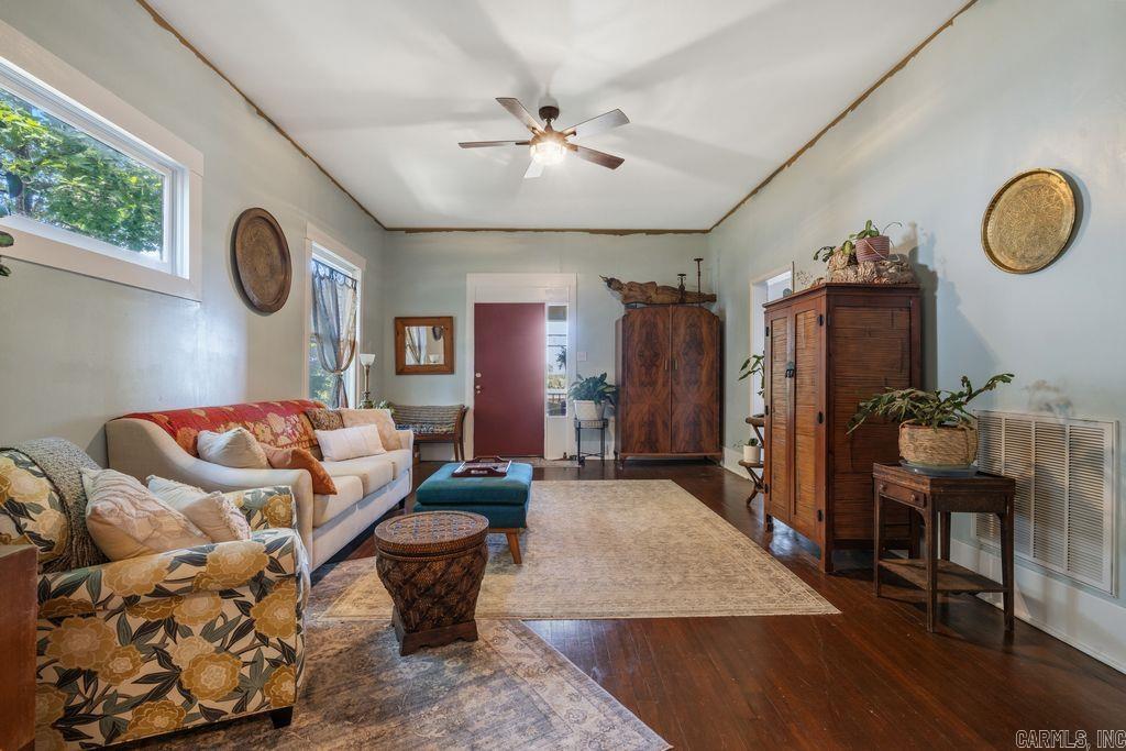 140 Parkhill St  Hot Springs, AR