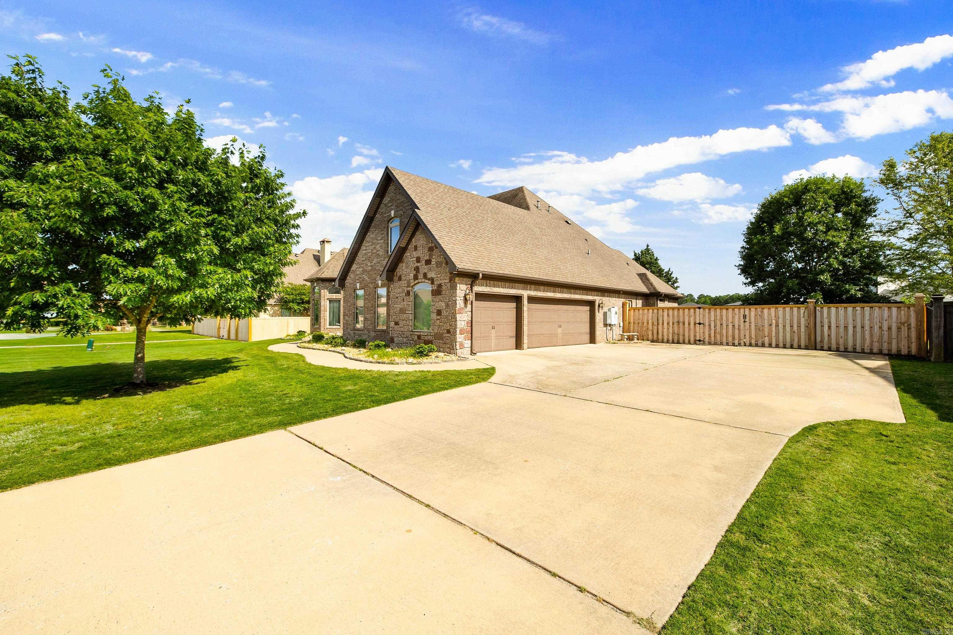 6557 Westminster Benton, AR 72019
