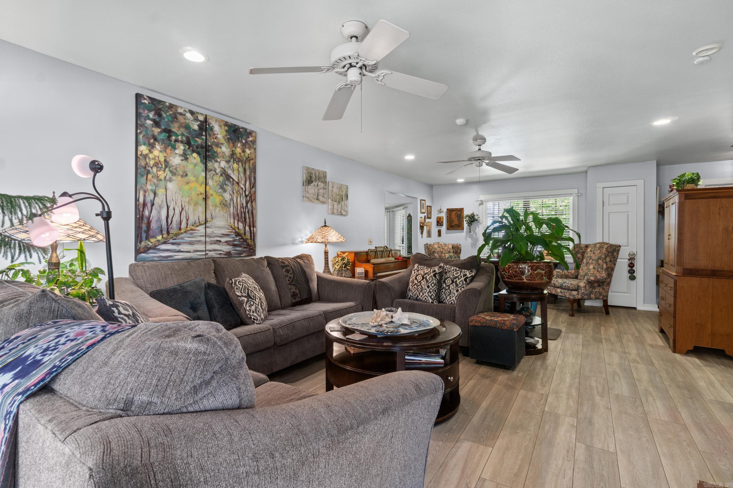1044 Whipporwill  Mountain View, AR