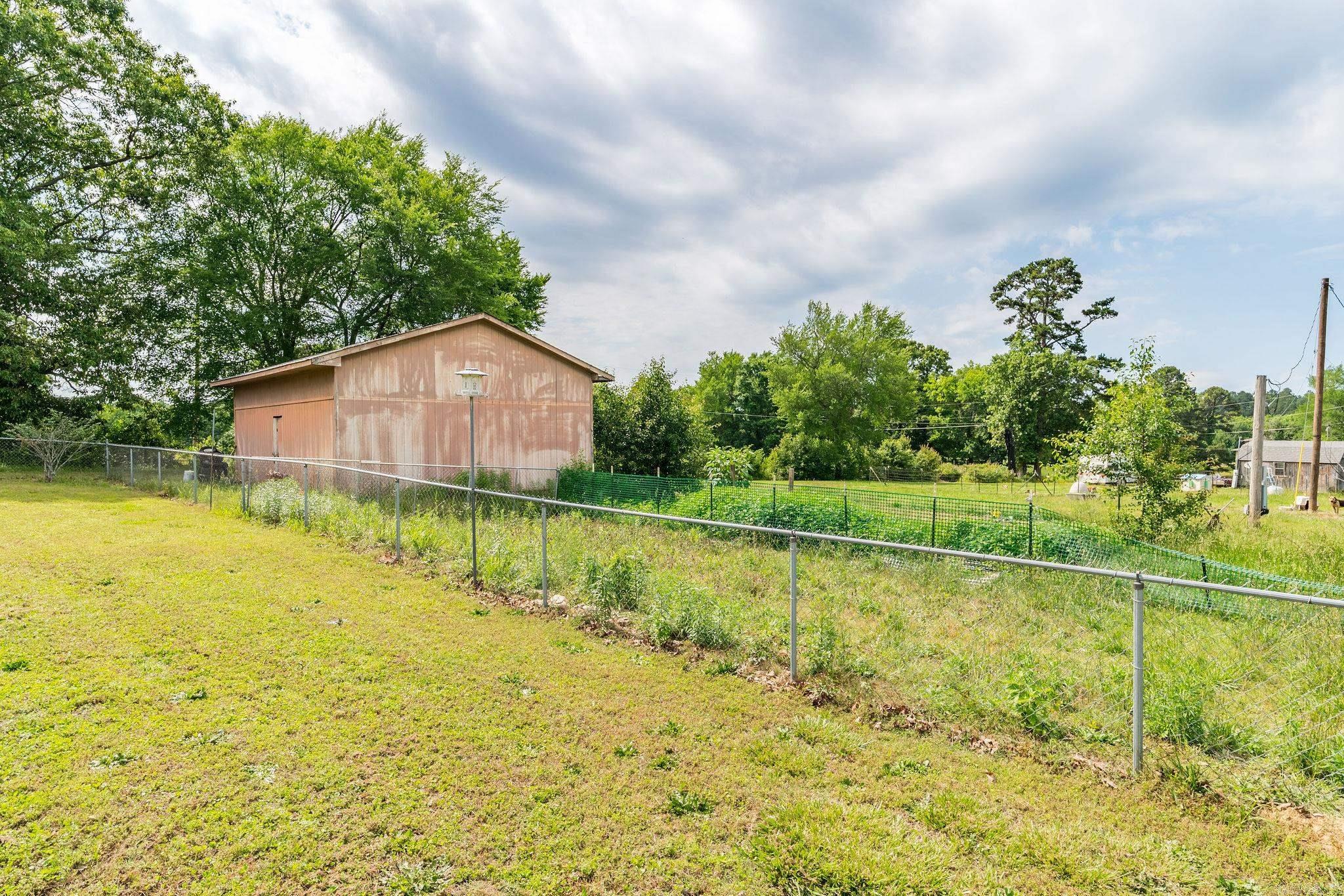 1694 Amity  Hot Springs, AR