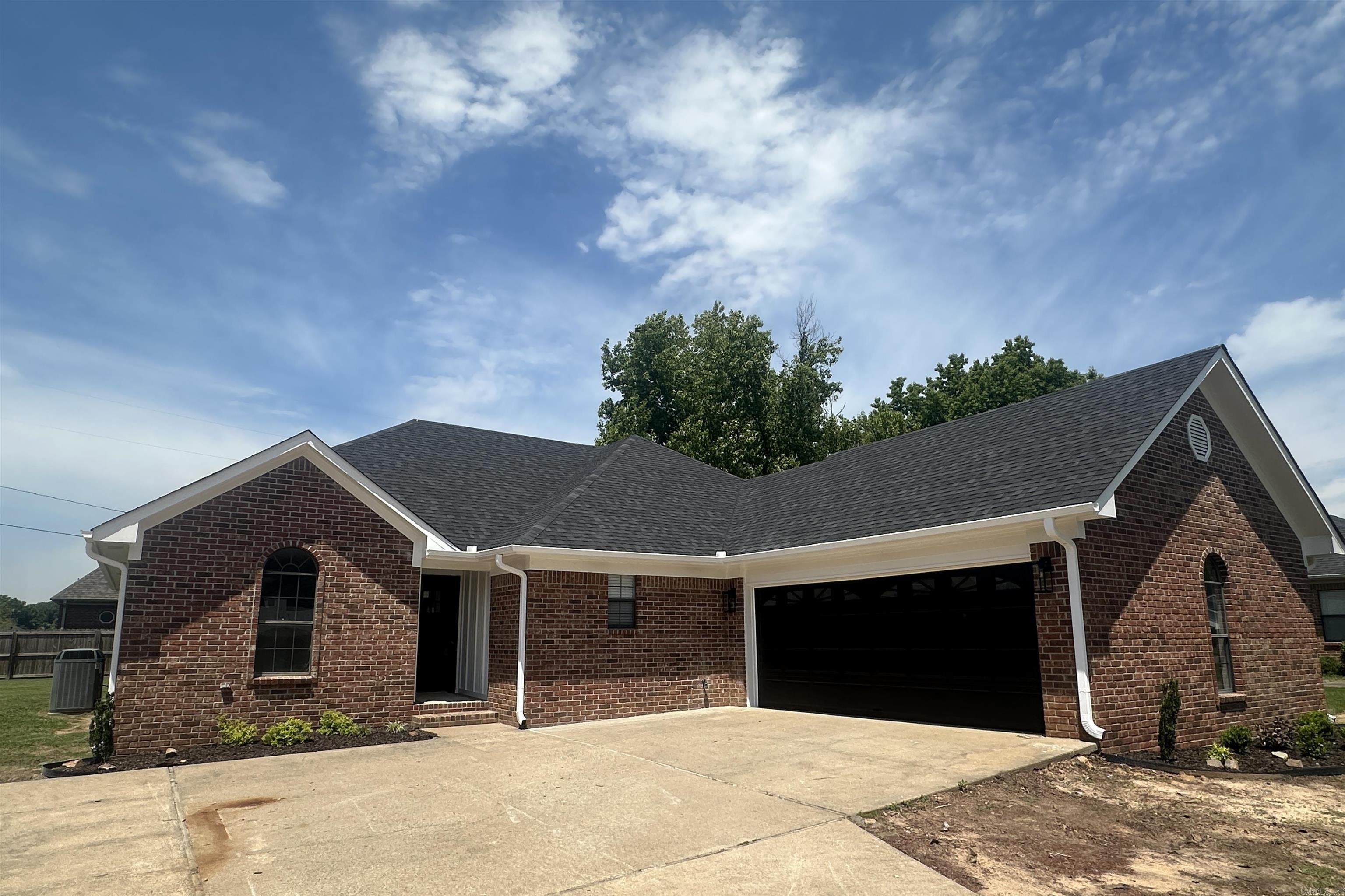 21 Crestwood  Cabot, AR