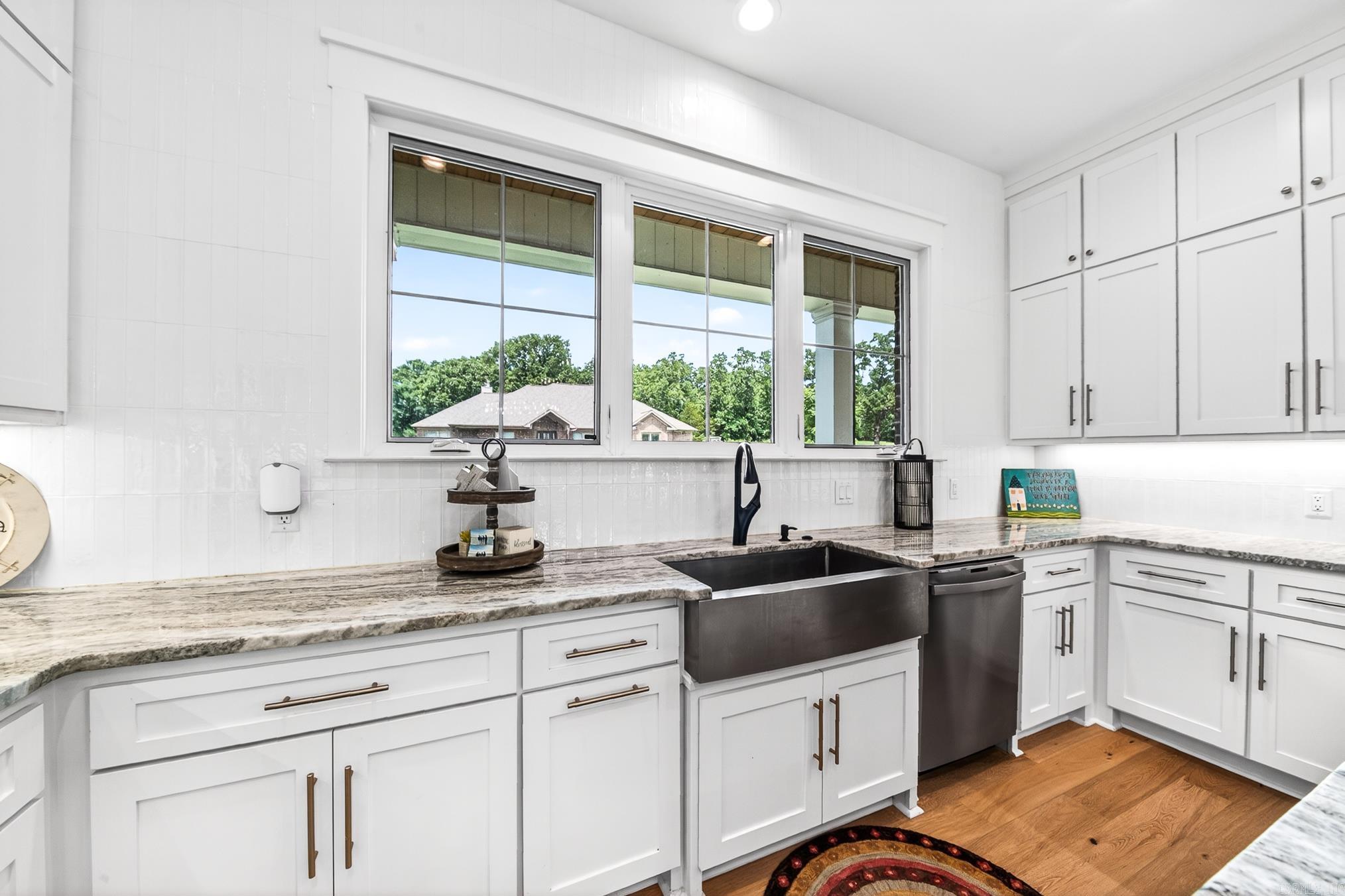 1586 Calcutta  Cabot, AR