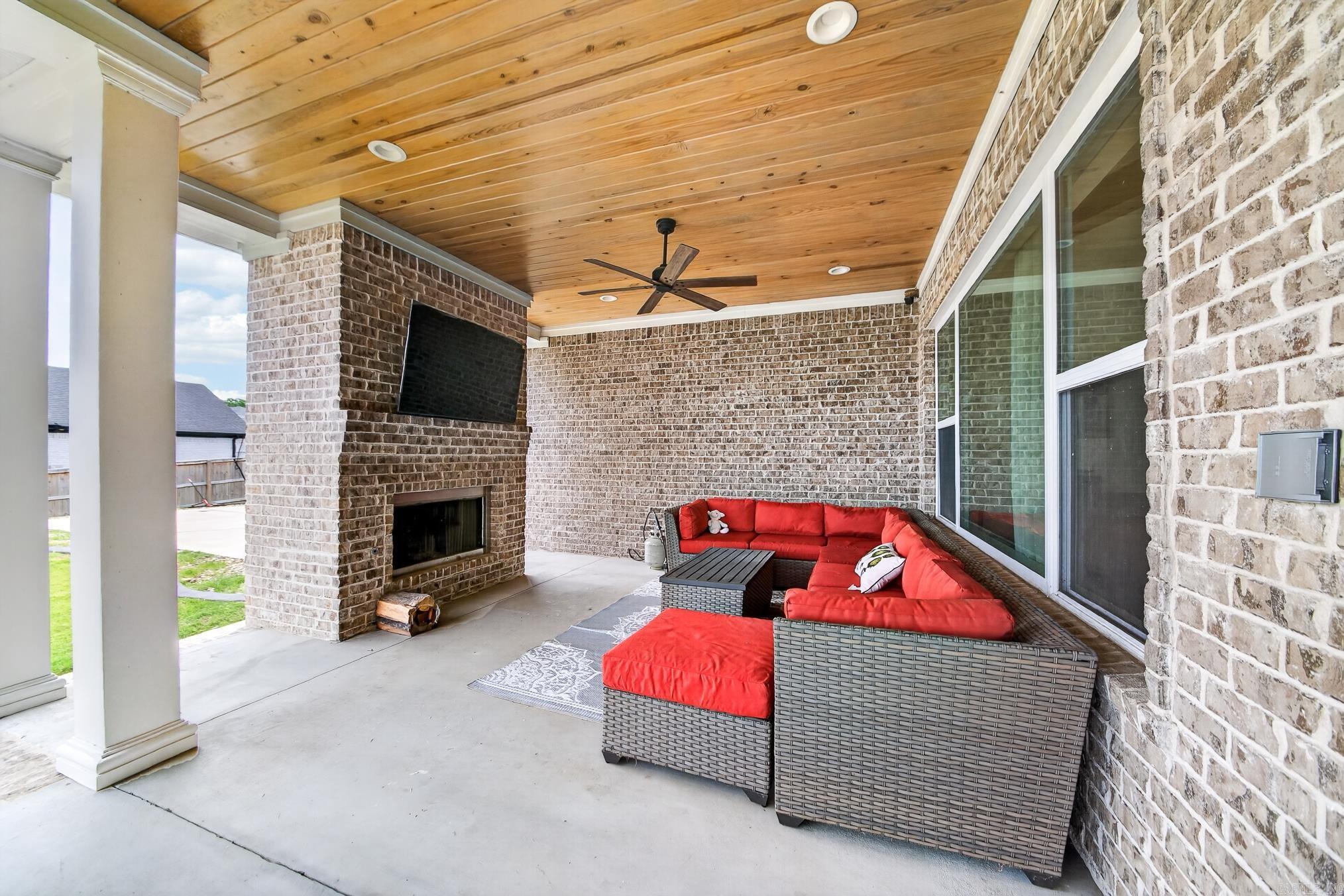 1586 Calcutta  Cabot, AR