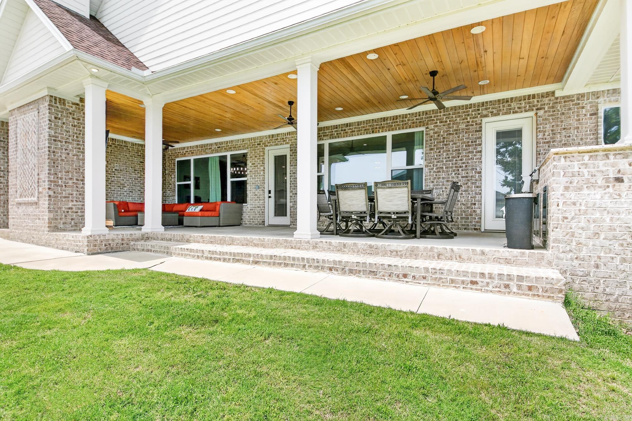 1586 Calcutta  Cabot, AR