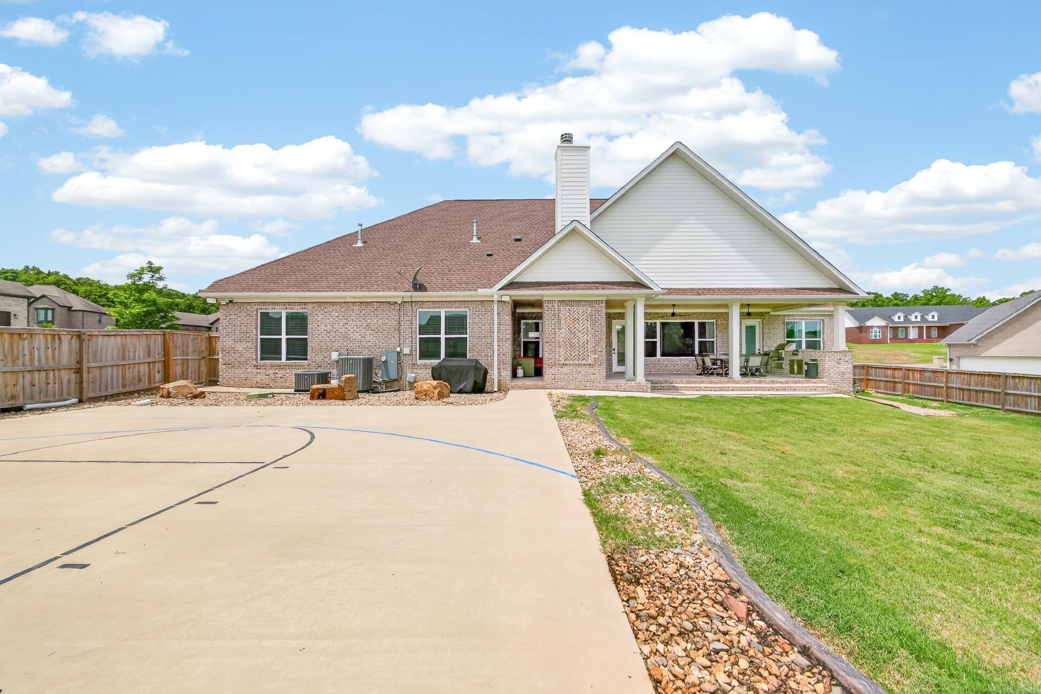 1586 Calcutta  Cabot, AR