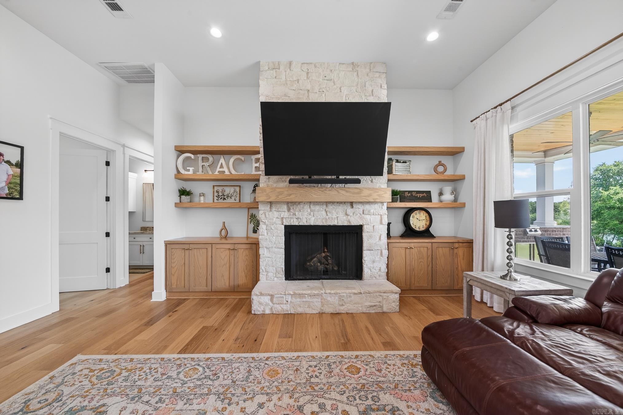 1586 Calcutta  Cabot, AR