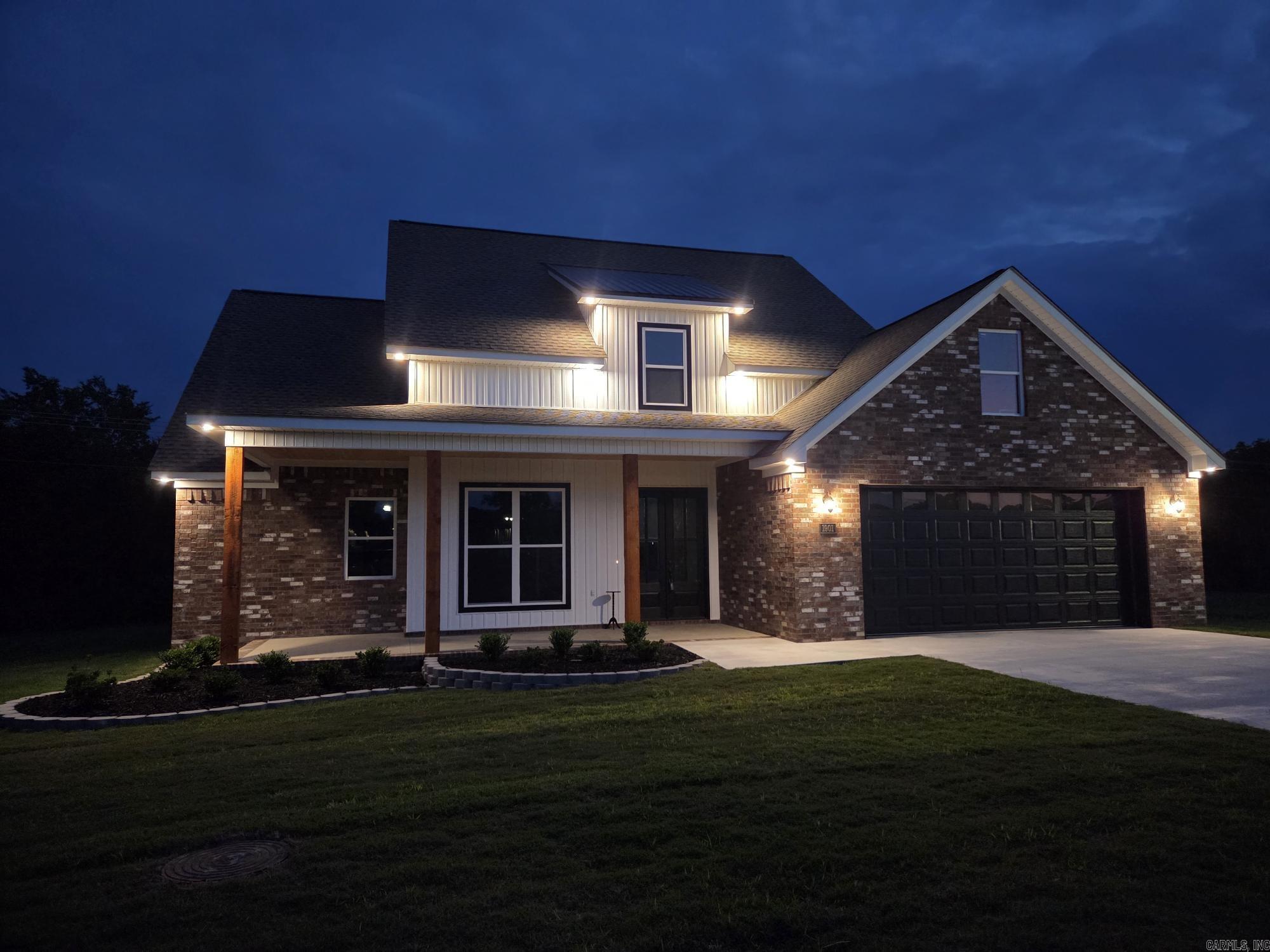 1901 Secretariat Way Searcy, AR 72143