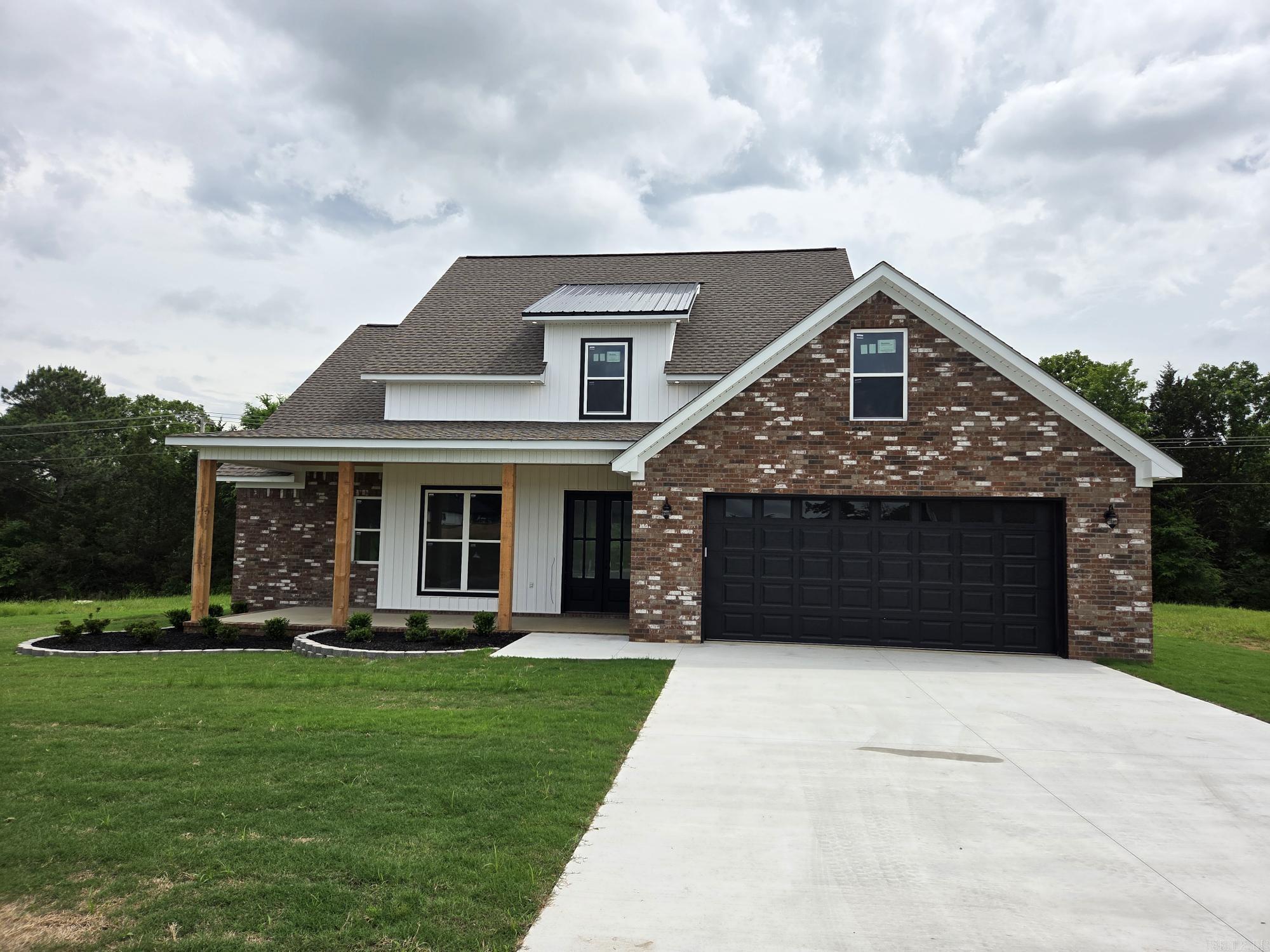 1901 Secretariat Way Searcy, AR 72143