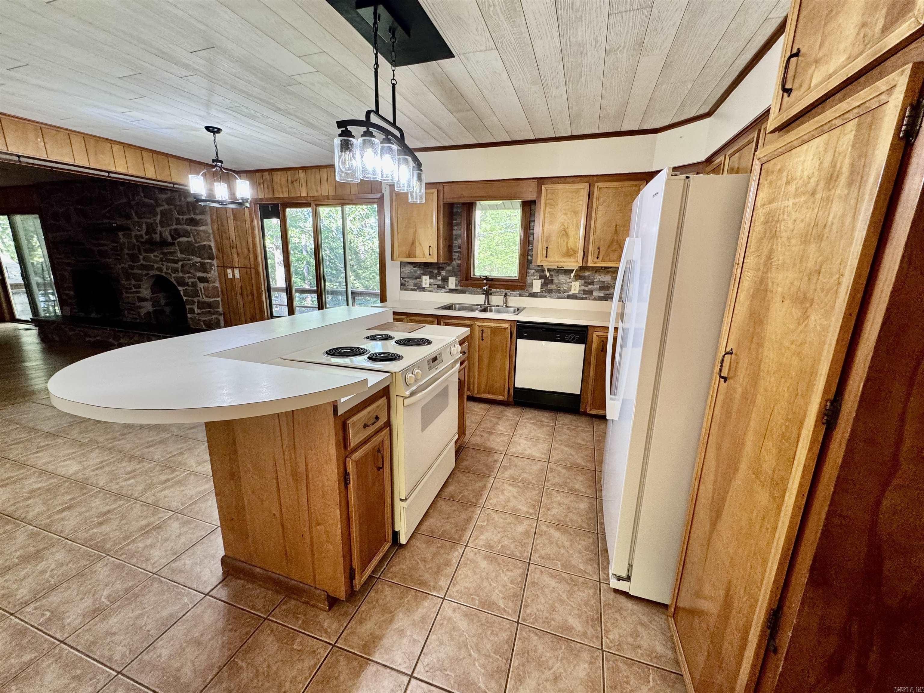 2507 Woodland Bluff  Heber Springs, AR