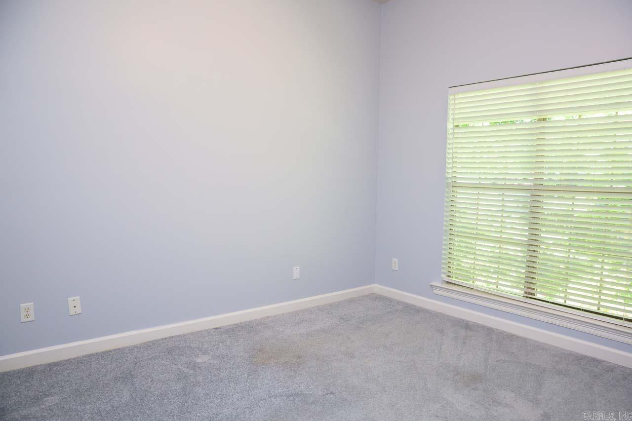 7 Bouresse Dr  Little Rock, AR