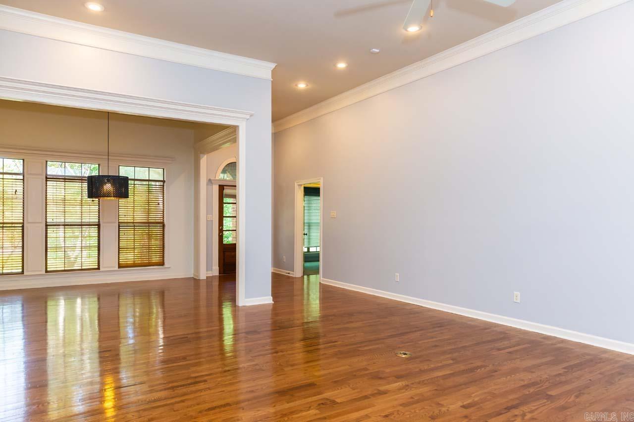 7 Bouresse Dr  Little Rock, AR