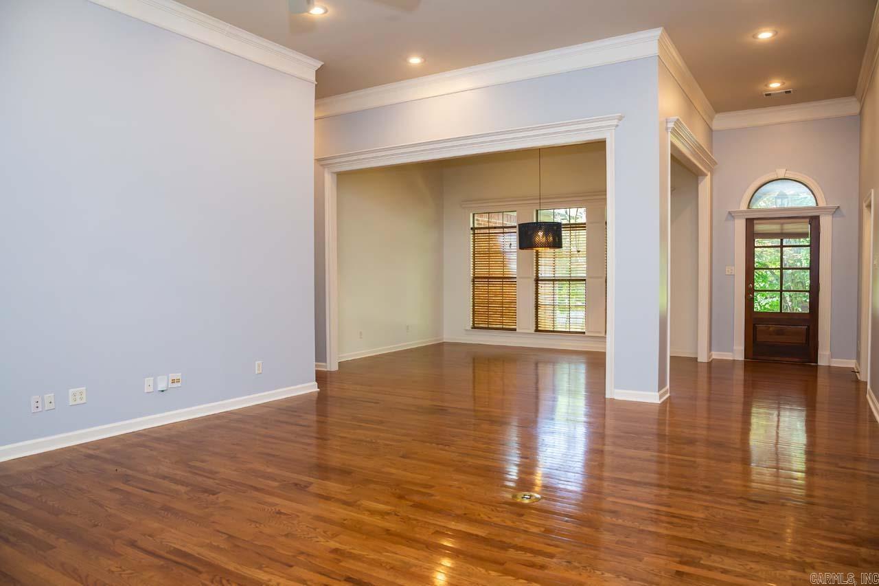 7 Bouresse Dr  Little Rock, AR