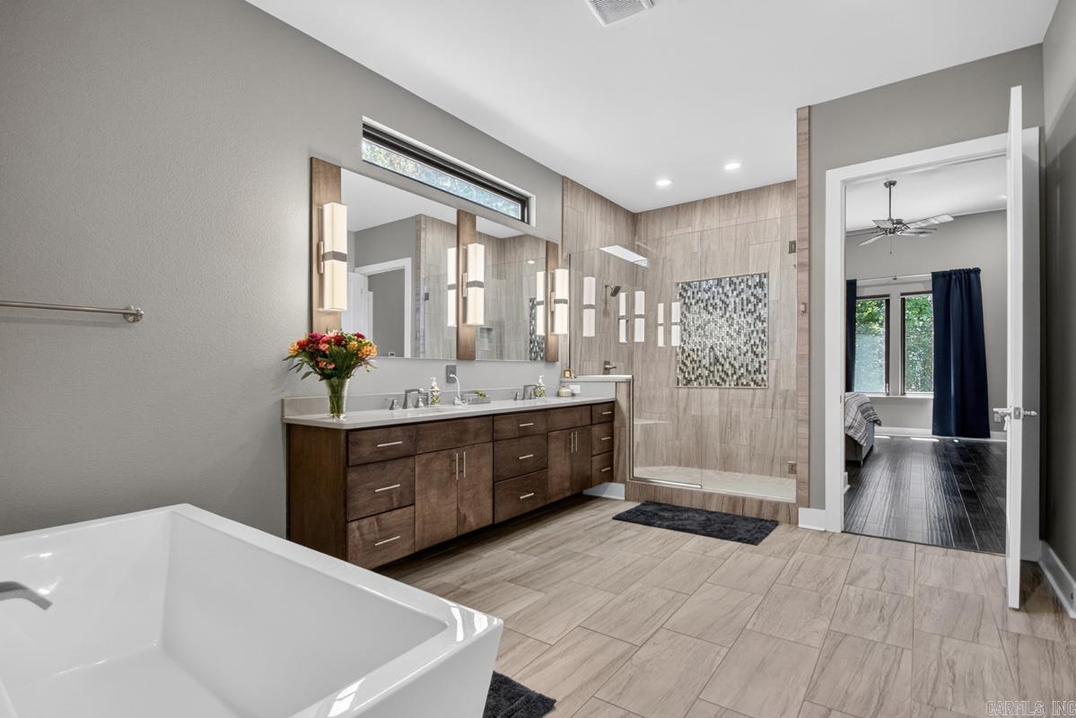 6736 Hilo  Benton, AR