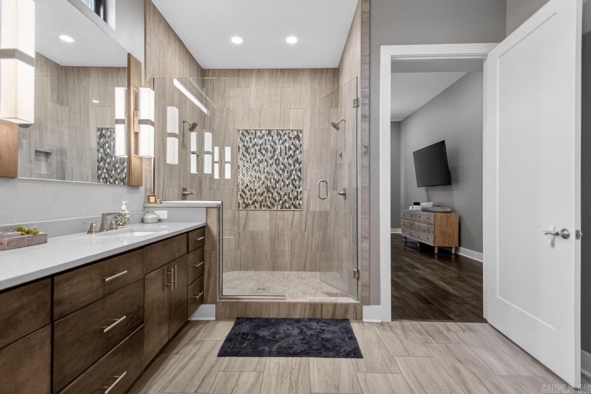 6736 Hilo  Benton, AR