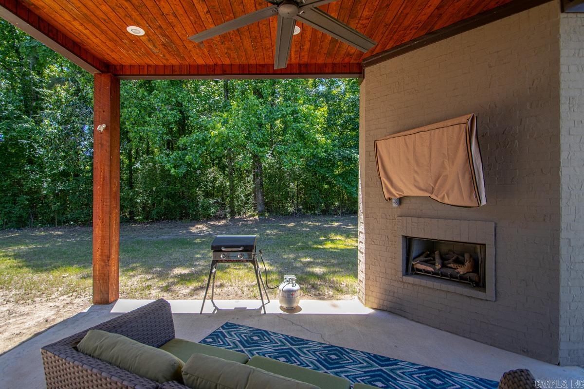 6736 Hilo  Benton, AR