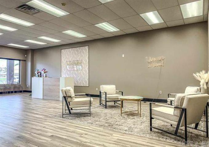 7197 Sheridan Suite 107  White Hall, AR