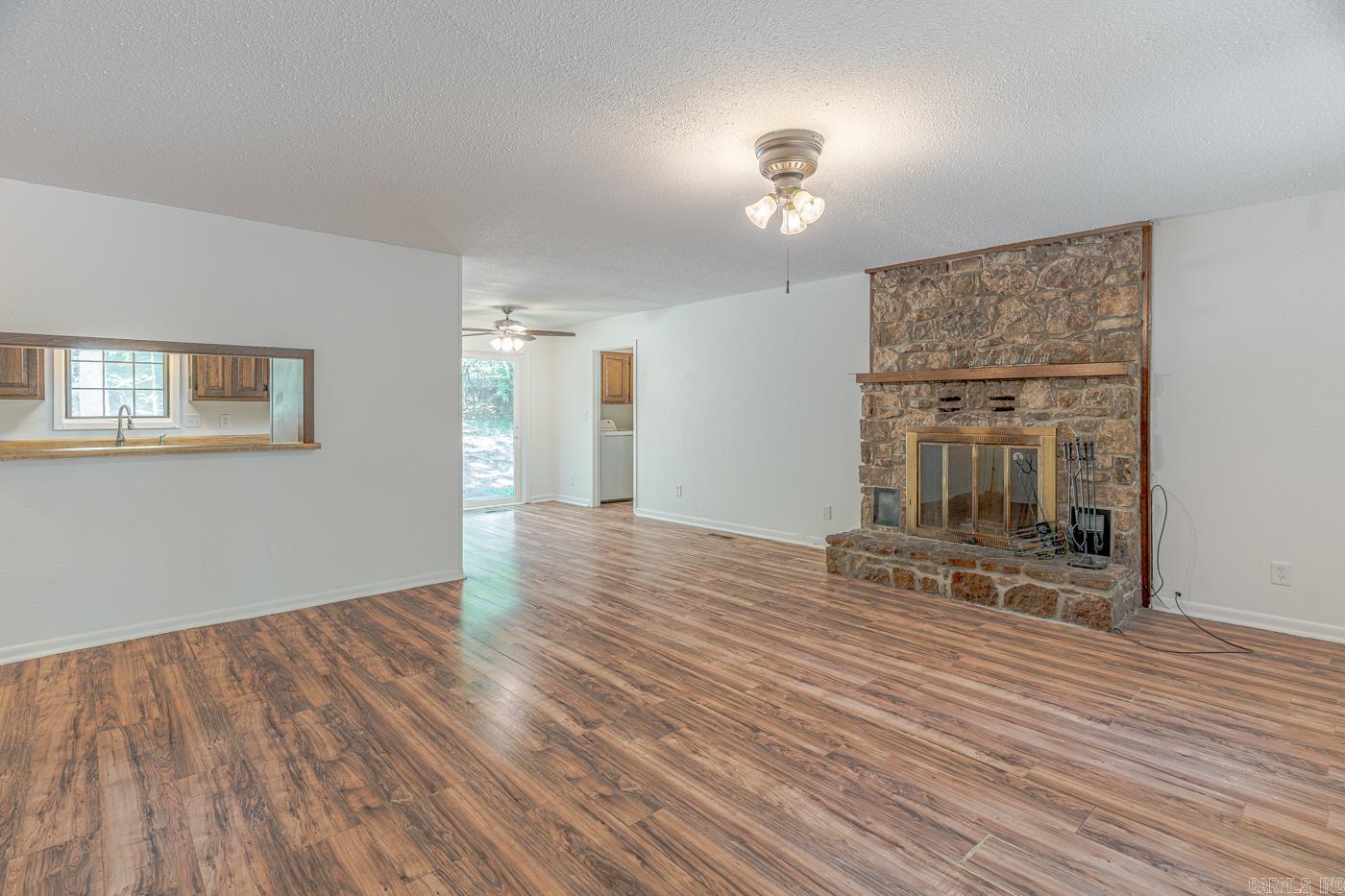 6 S Hileah Trce  Cherokee Village, AR