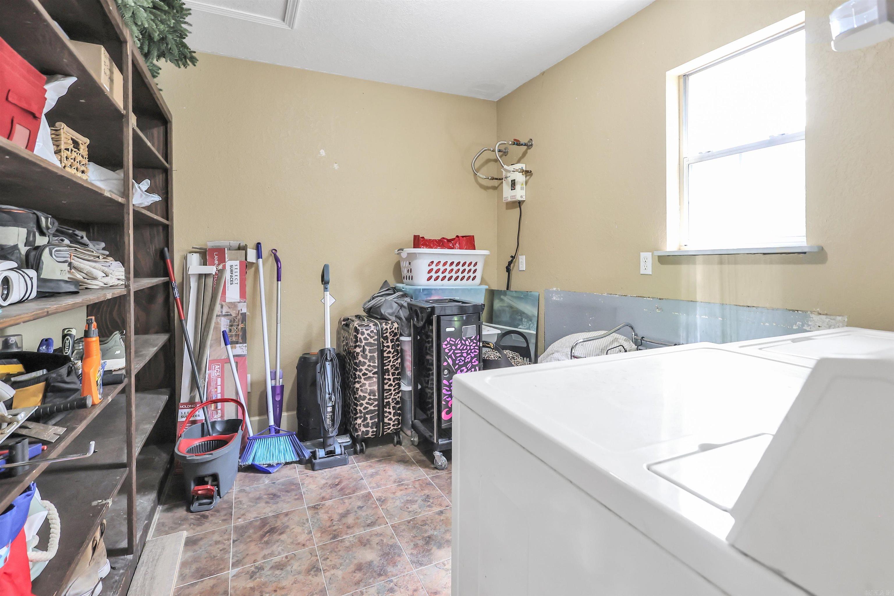 136 Barentine  Amity, AR