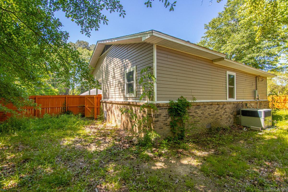314 W Church St  Sheridan, AR