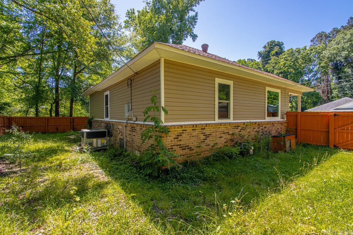 314 W Church St  Sheridan, AR