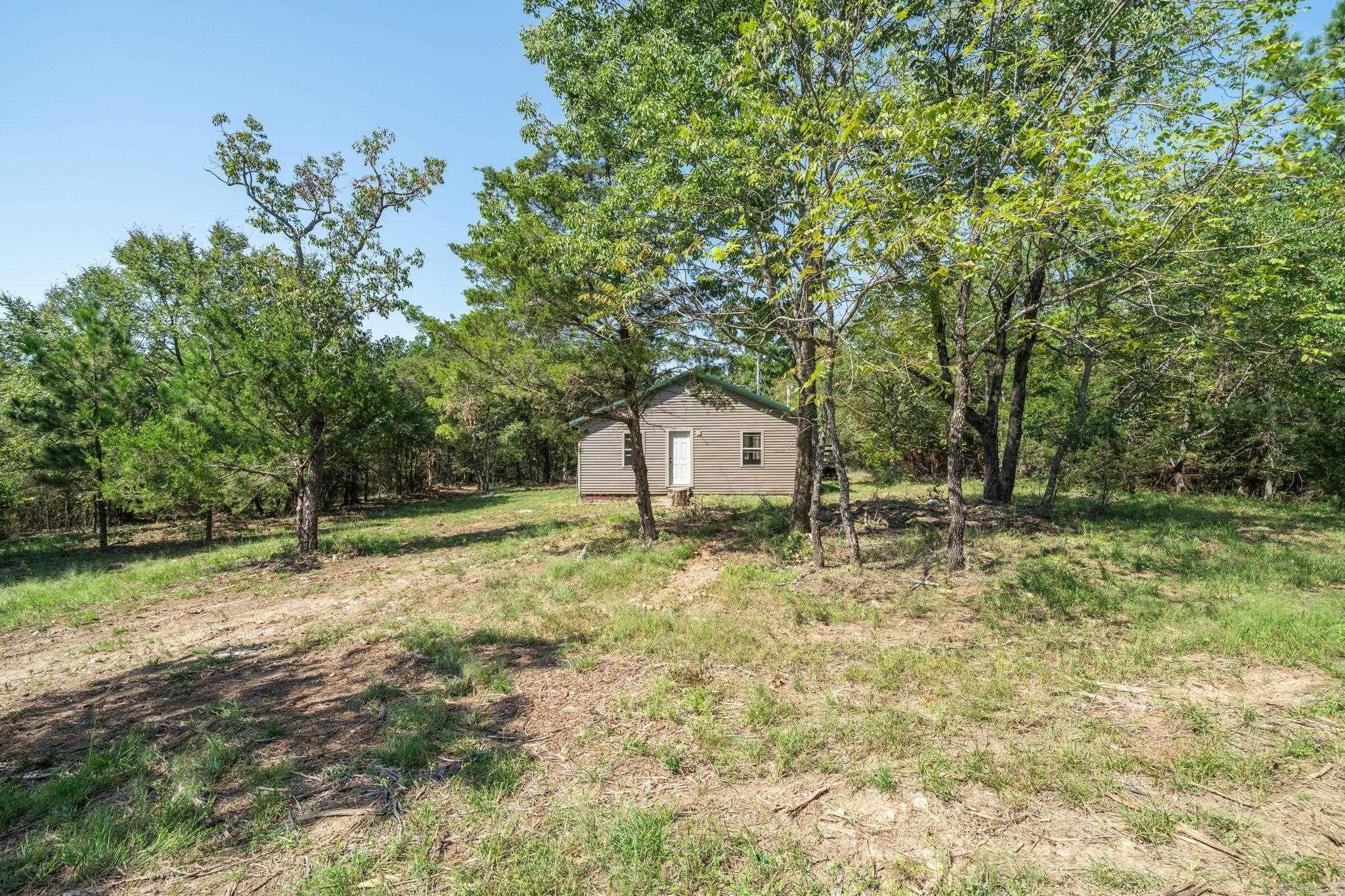 3024 Red Bench rd  Paris, AR