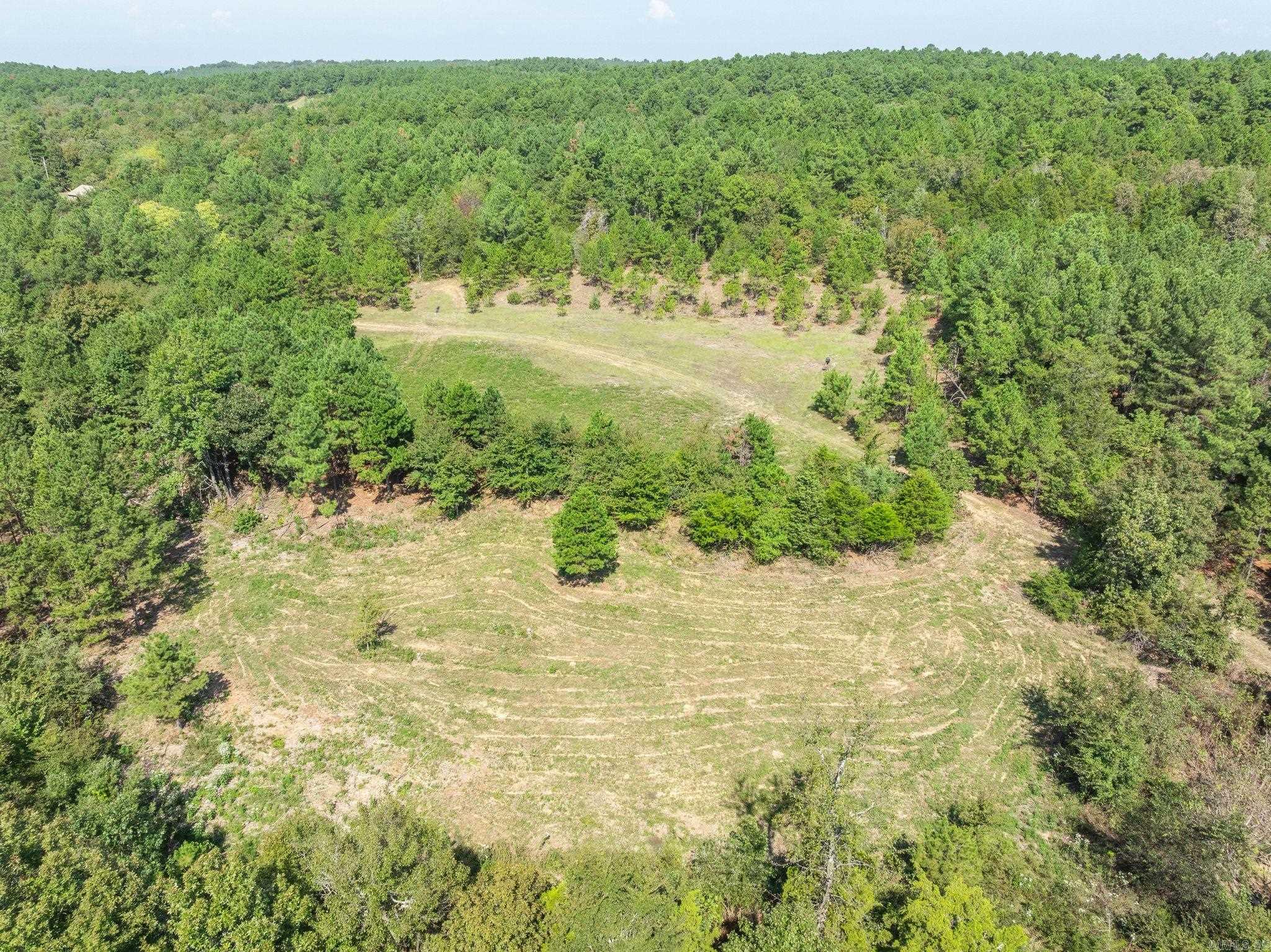 3024 Red Bench rd  Paris, AR