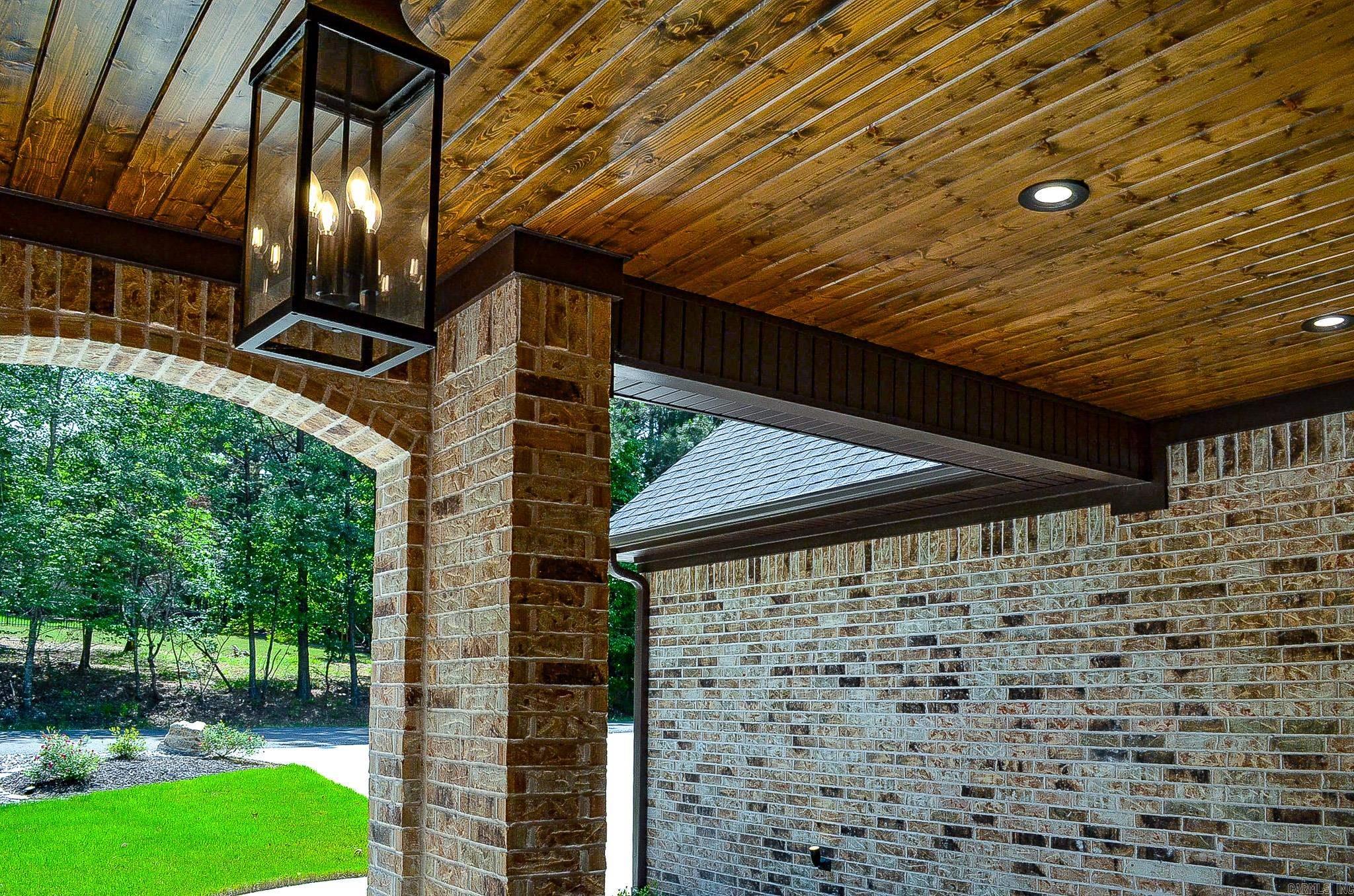 10 Piocha  Hot Springs Village, AR