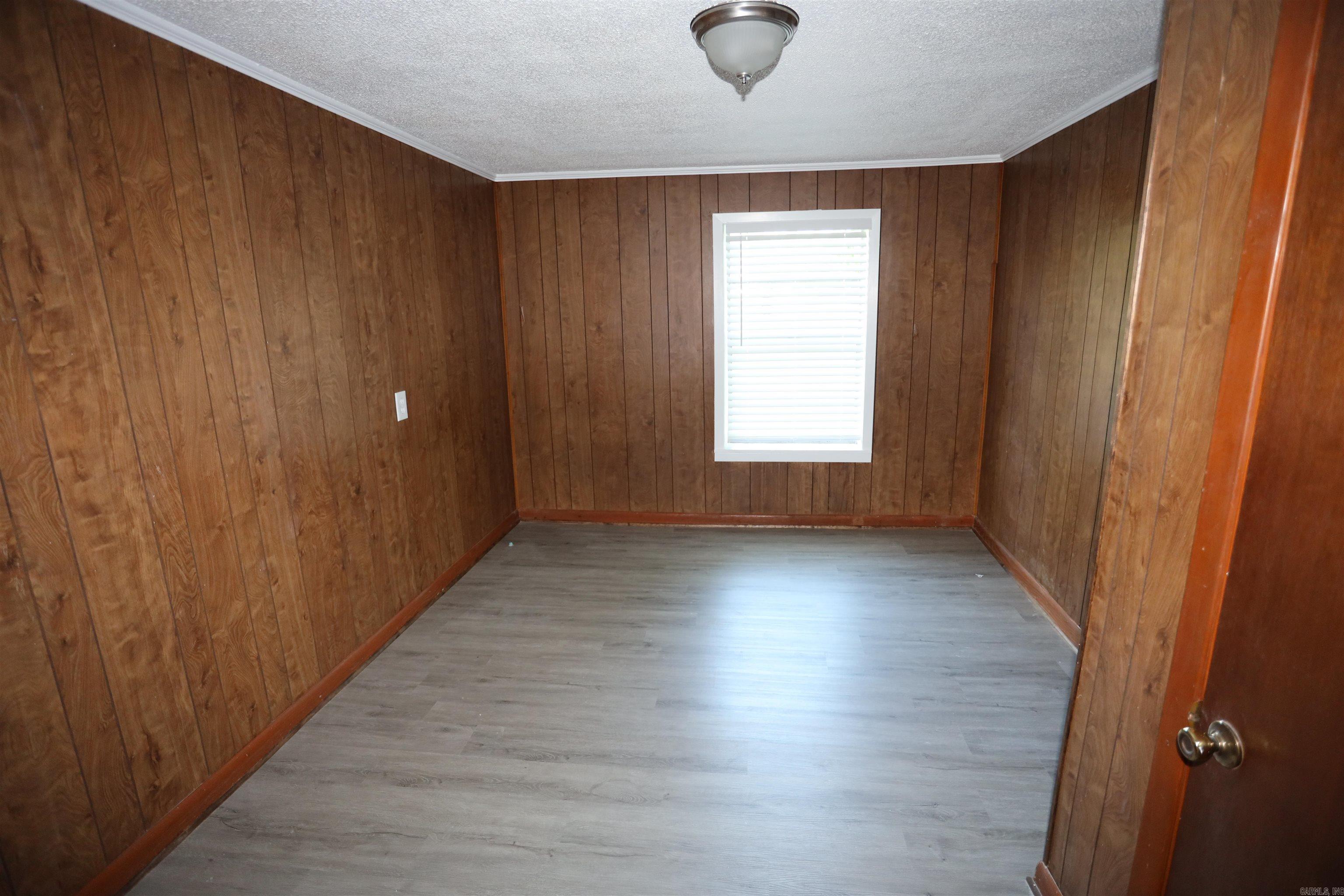 1702 W Pine  Warren, AR
