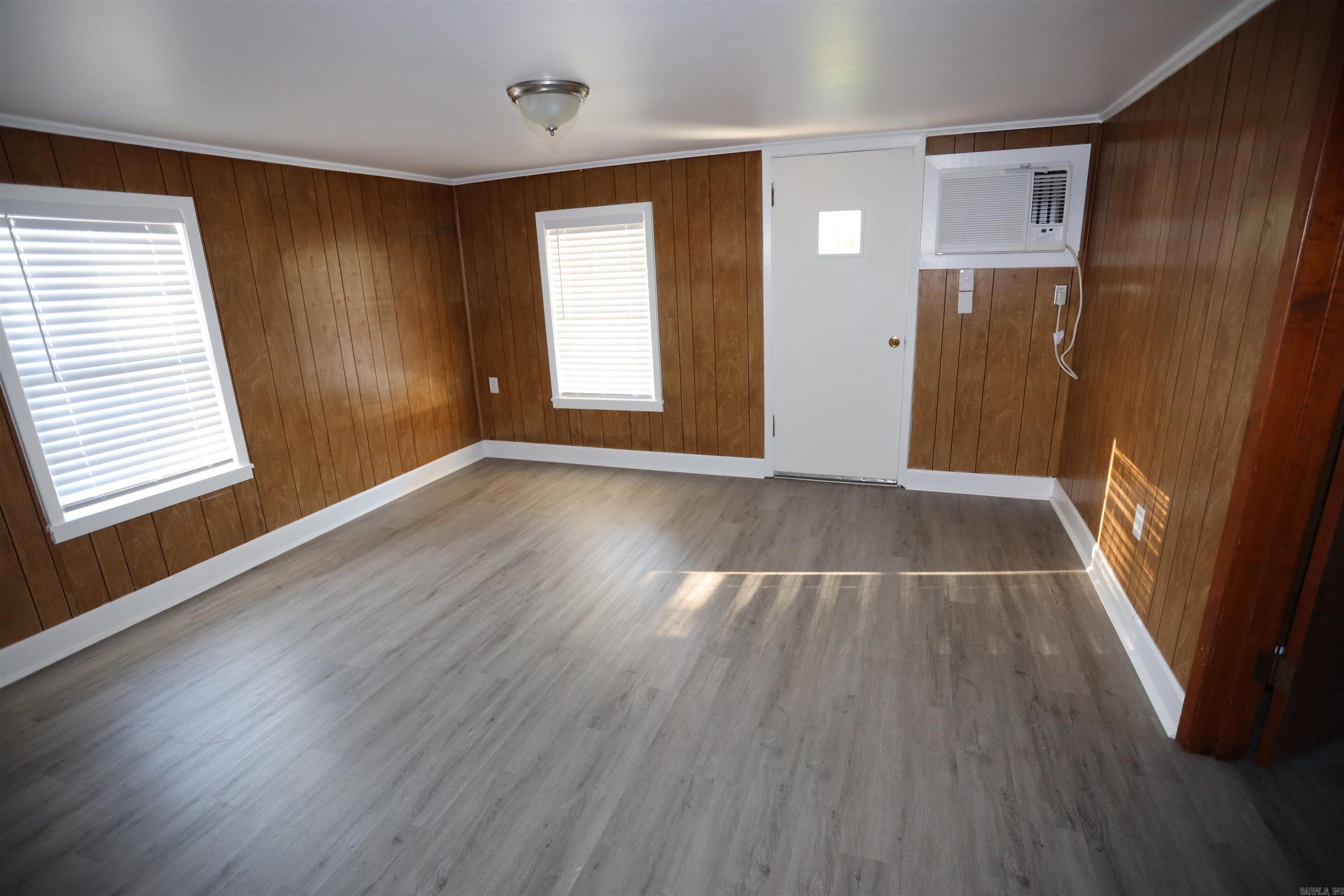 1702 W Pine  Warren, AR