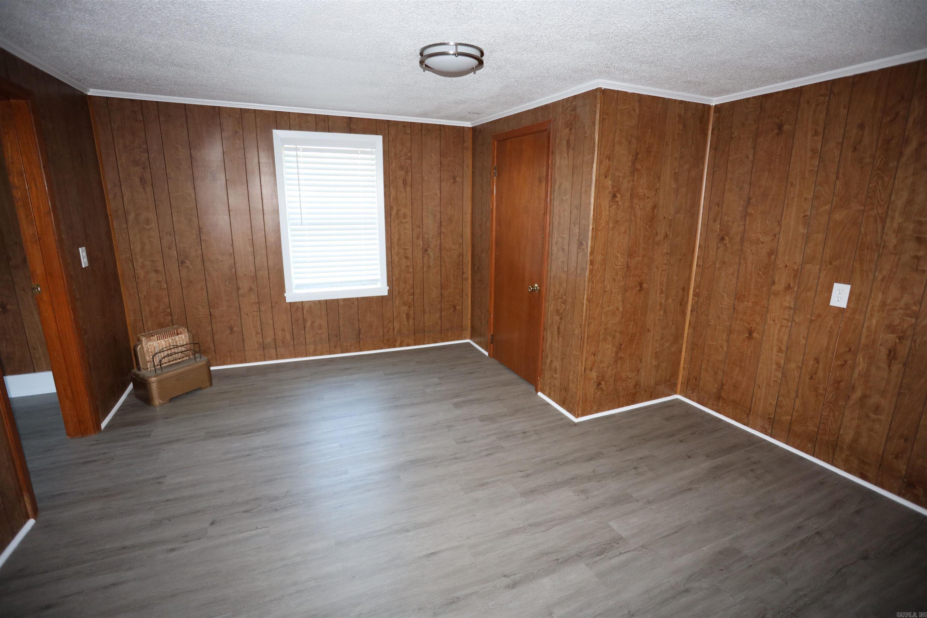 1702 W Pine  Warren, AR