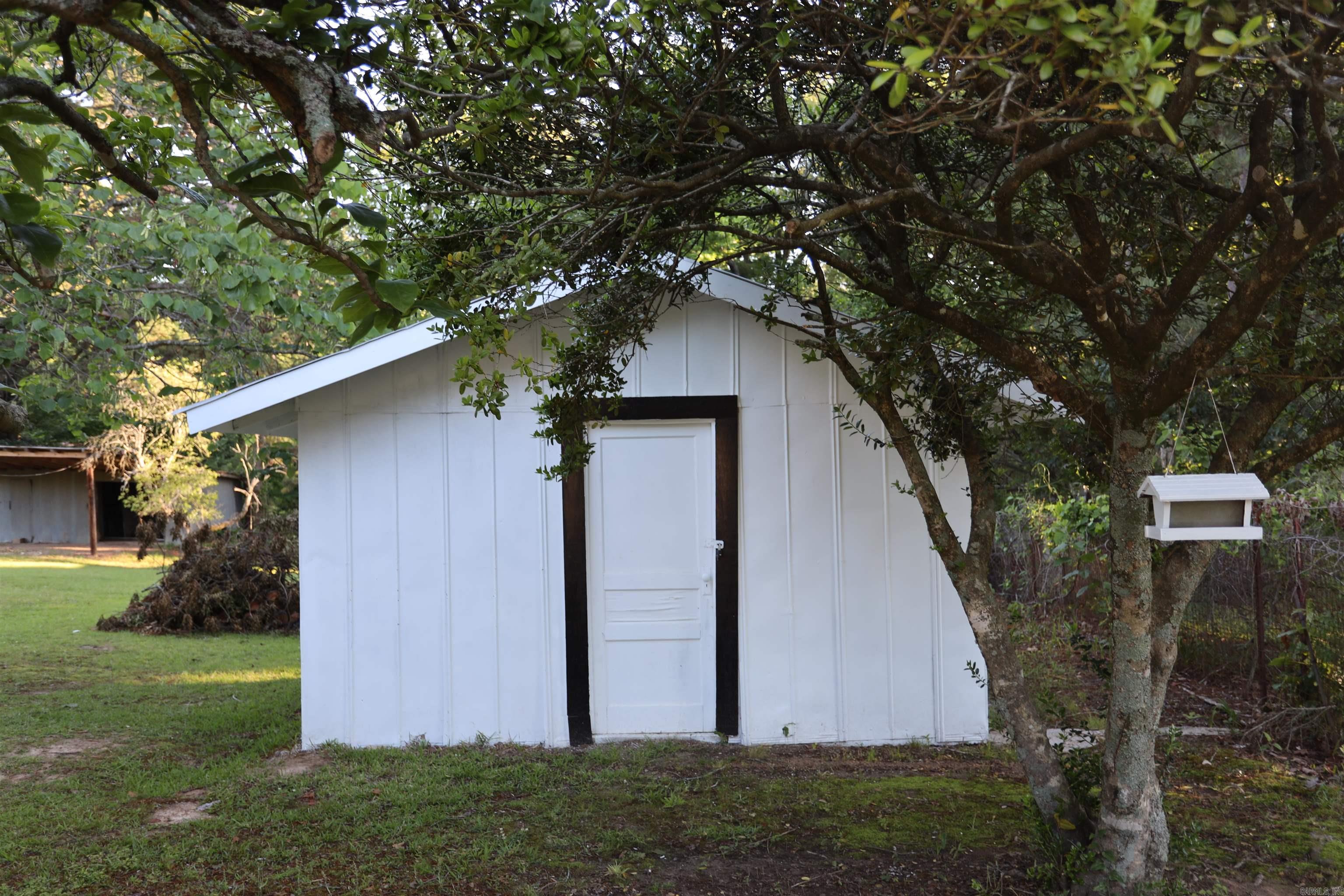 1702 W Pine  Warren, AR